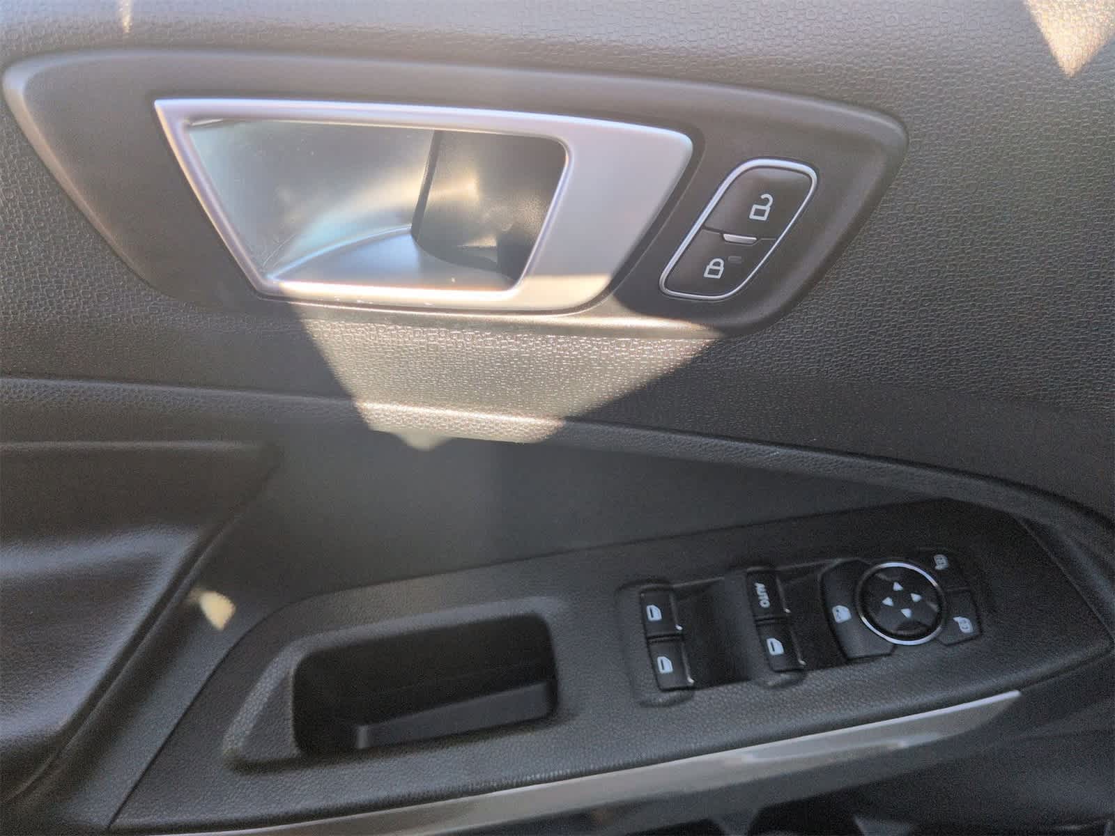 Thumbnail: 2021 Ford EcoSport - 16