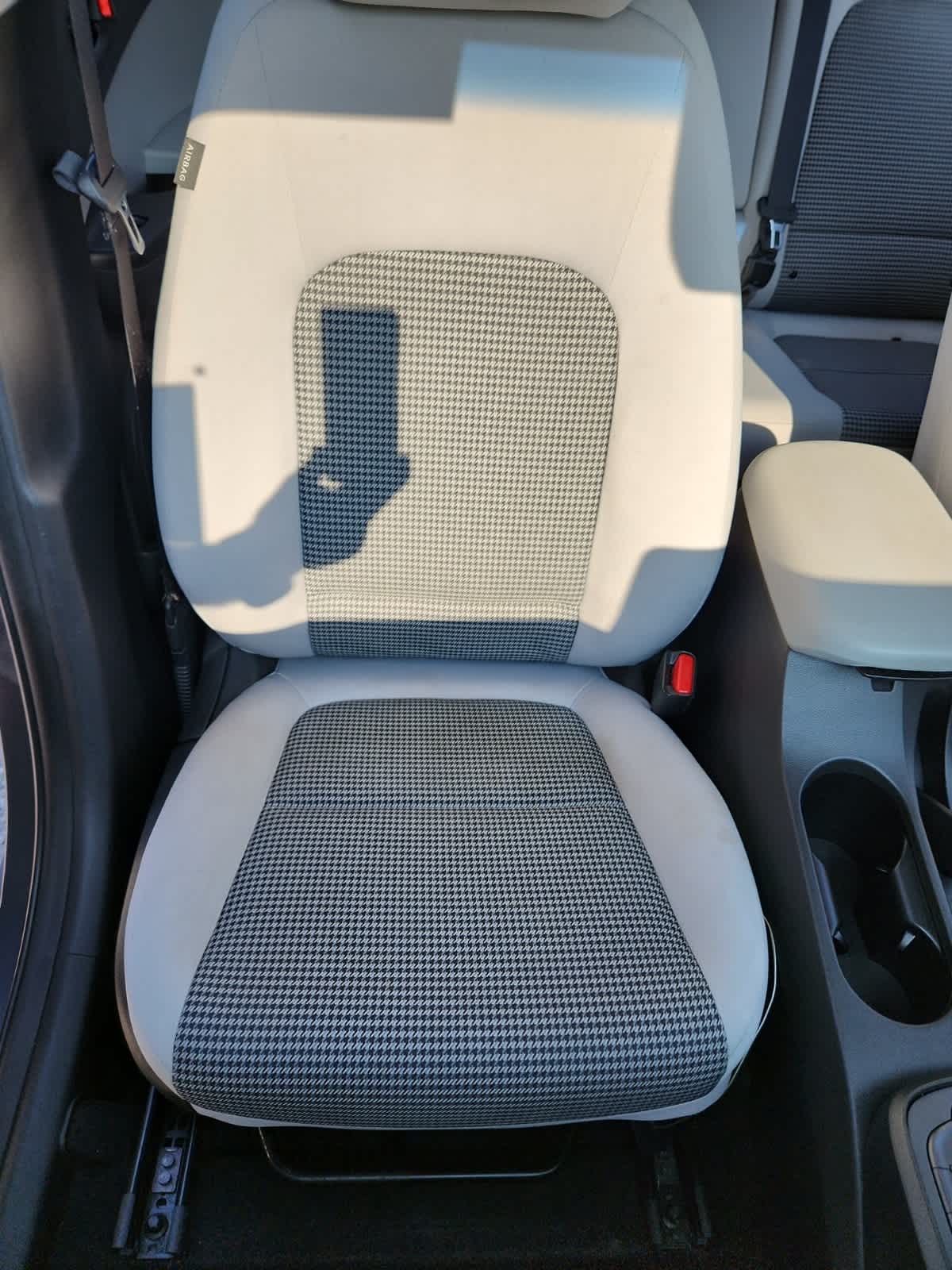 Thumbnail: 2022 Hyundai Kona - 18