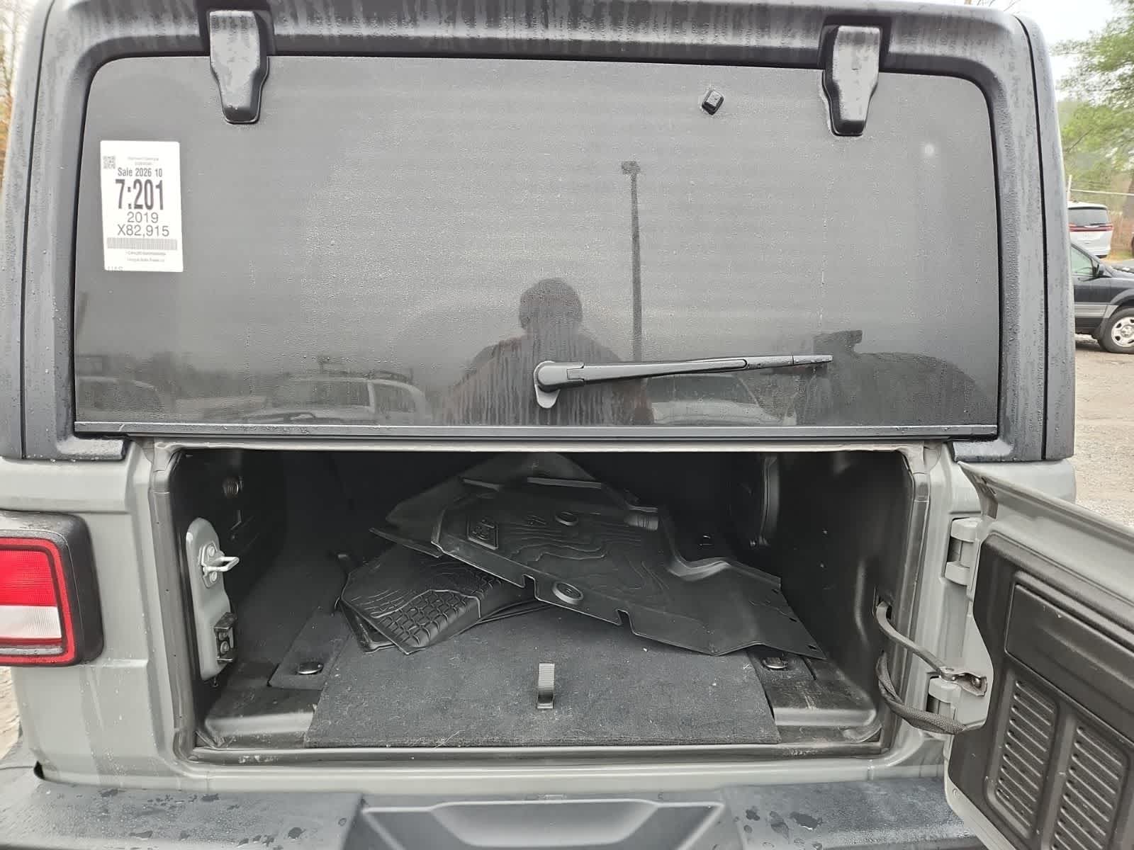 Thumbnail: 2019 Jeep Wrangler - 25