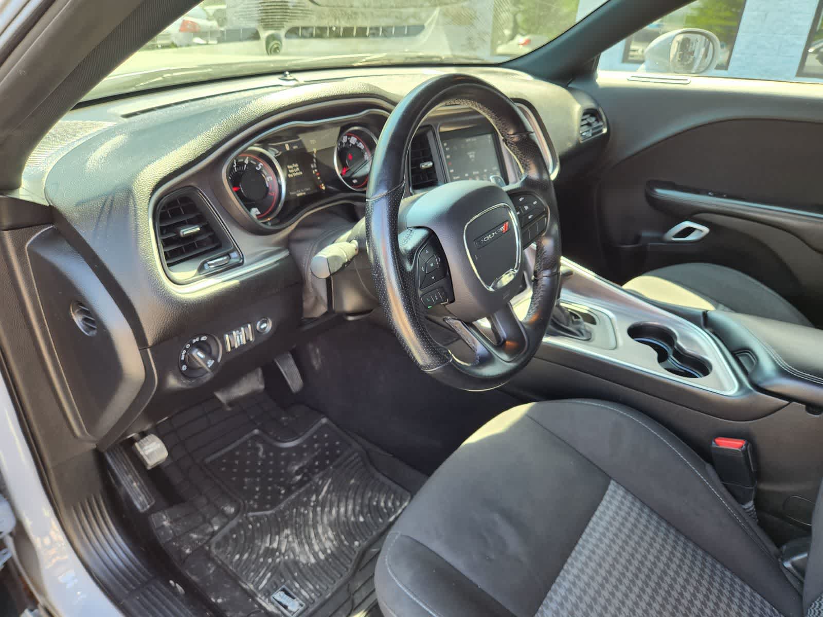 Thumbnail: 2022 Dodge Challenger - 13