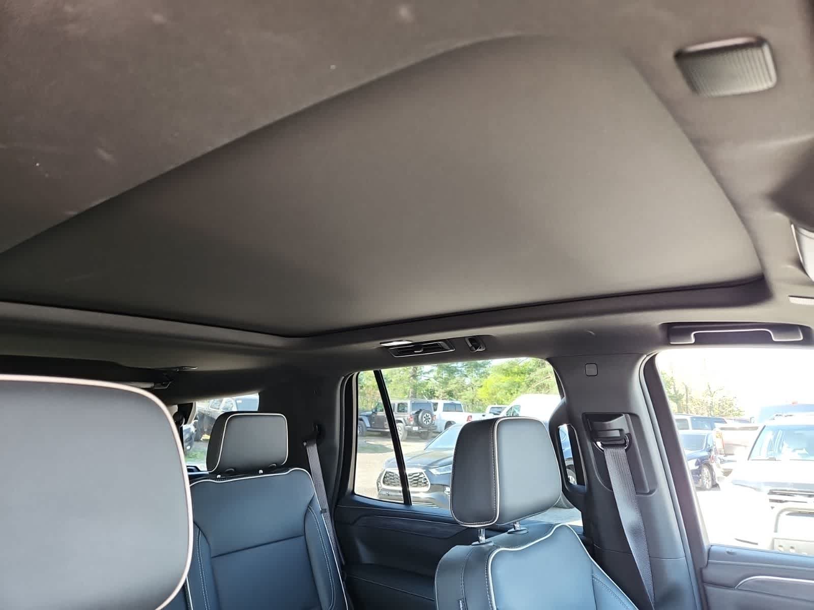 Thumbnail: 2023 GMC Yukon - 25