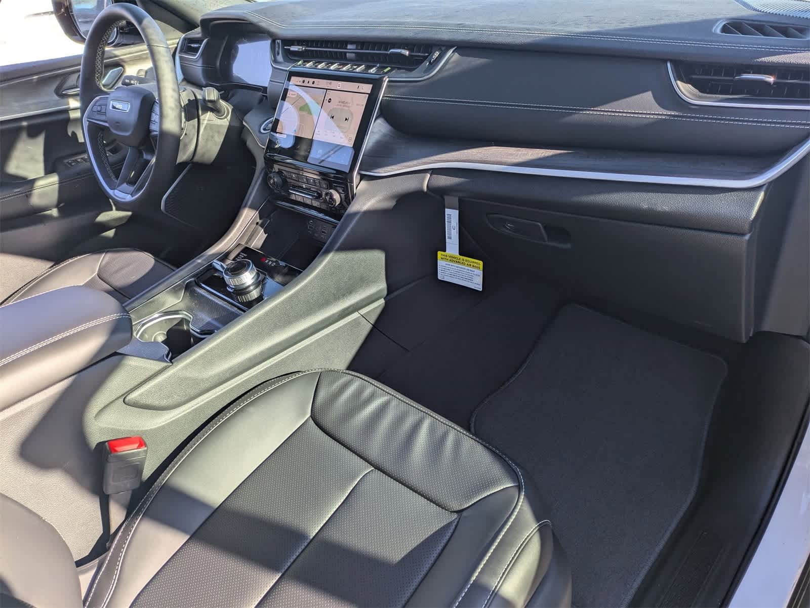 Thumbnail: 2025 Jeep Grand Cherokee - 23