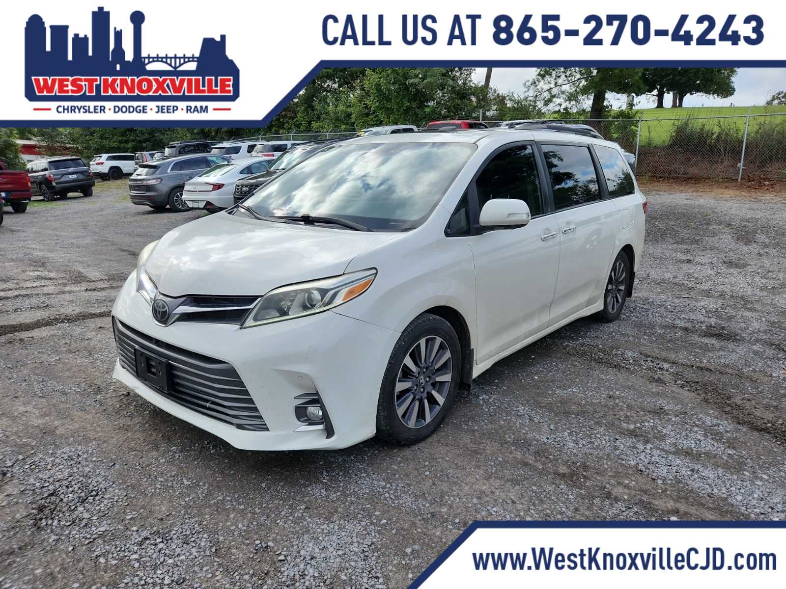 Thumbnail: 2019 Toyota Sienna - 1