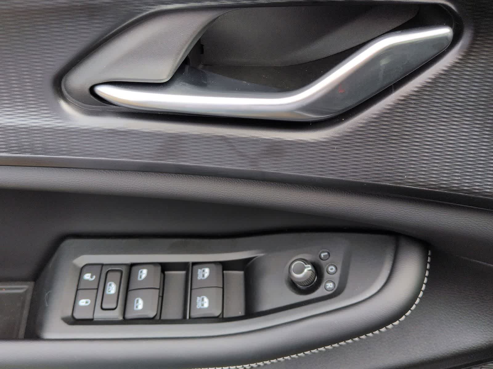 Thumbnail: 2025 Jeep Grand Cherokee L - 16