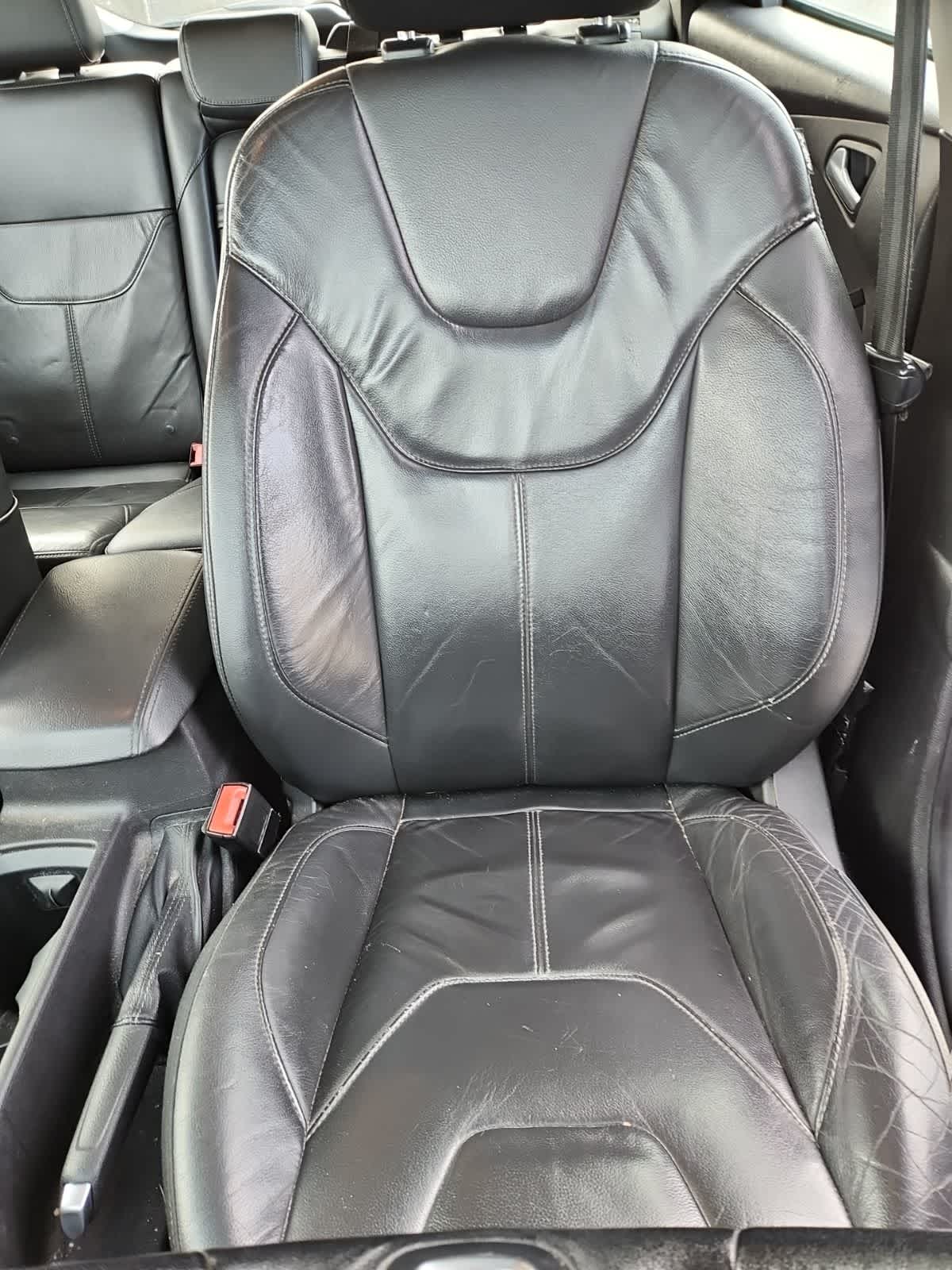 Thumbnail: 2015 Ford Focus - 14