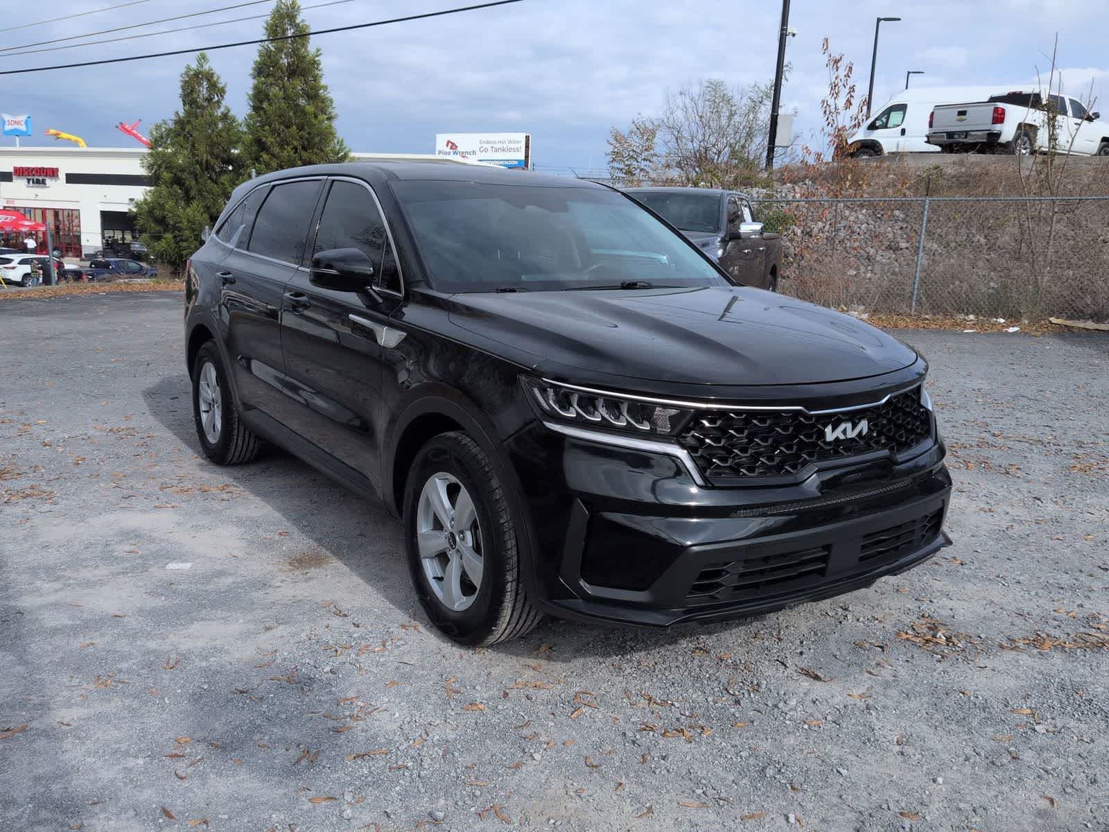 Thumbnail: 2022 Kia Sorento - 2