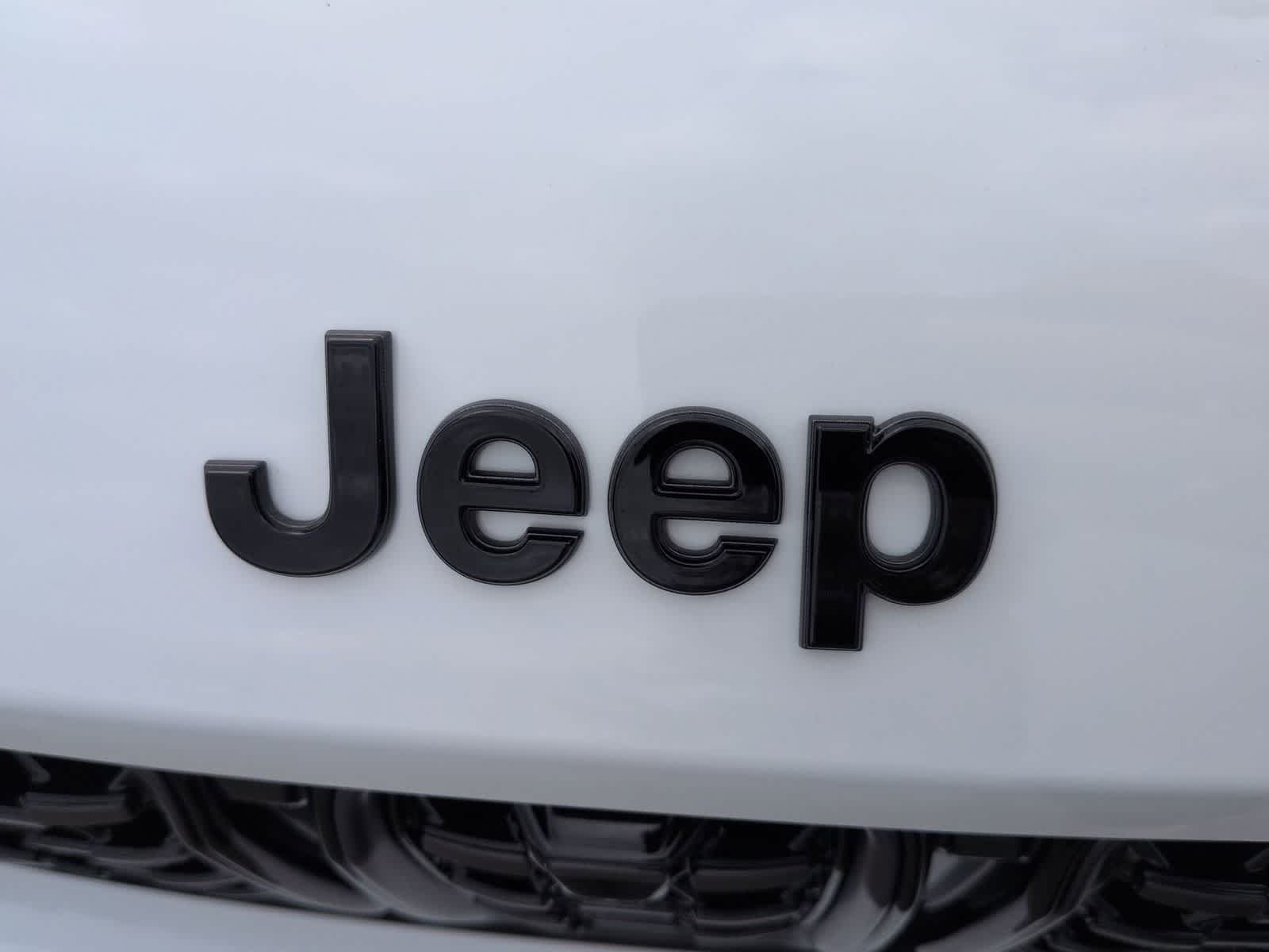 Thumbnail: 2025 Jeep Grand Cherokee L - 12