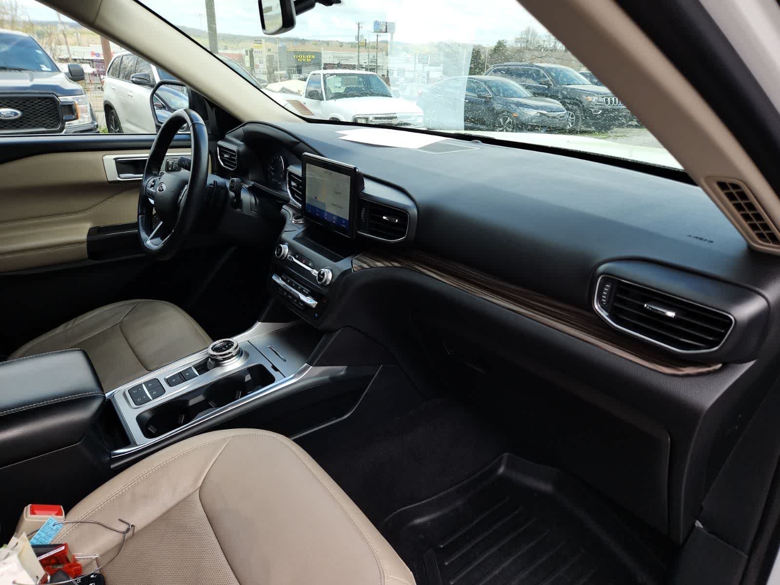 Thumbnail: 2020 Ford Explorer - 20