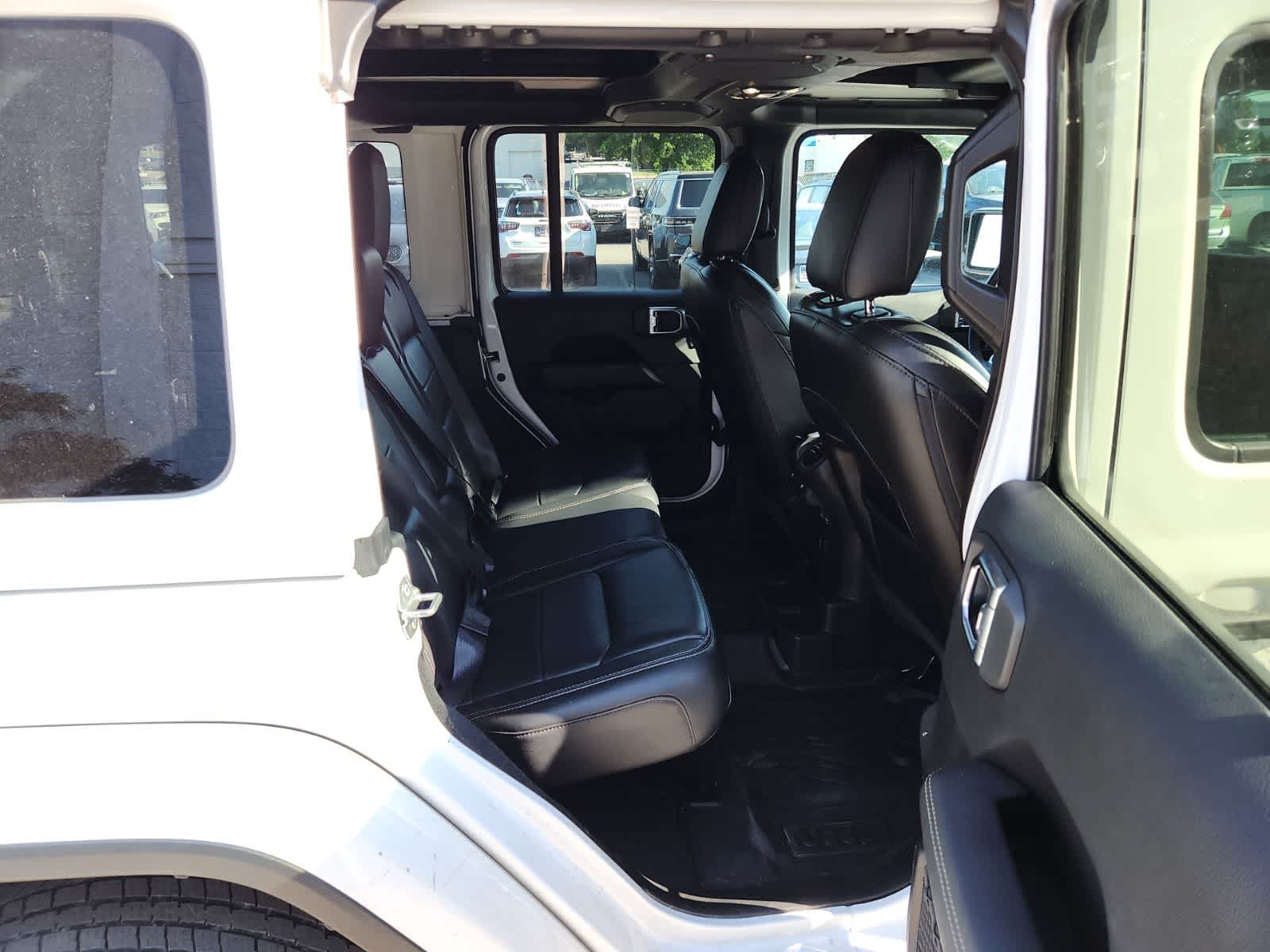 Thumbnail: 2021 Jeep Wrangler - 24