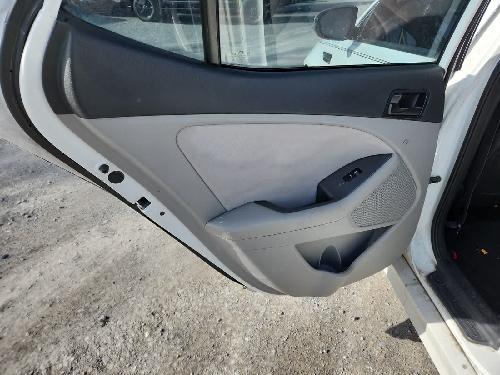 Thumbnail: 2015 Kia Optima - 27