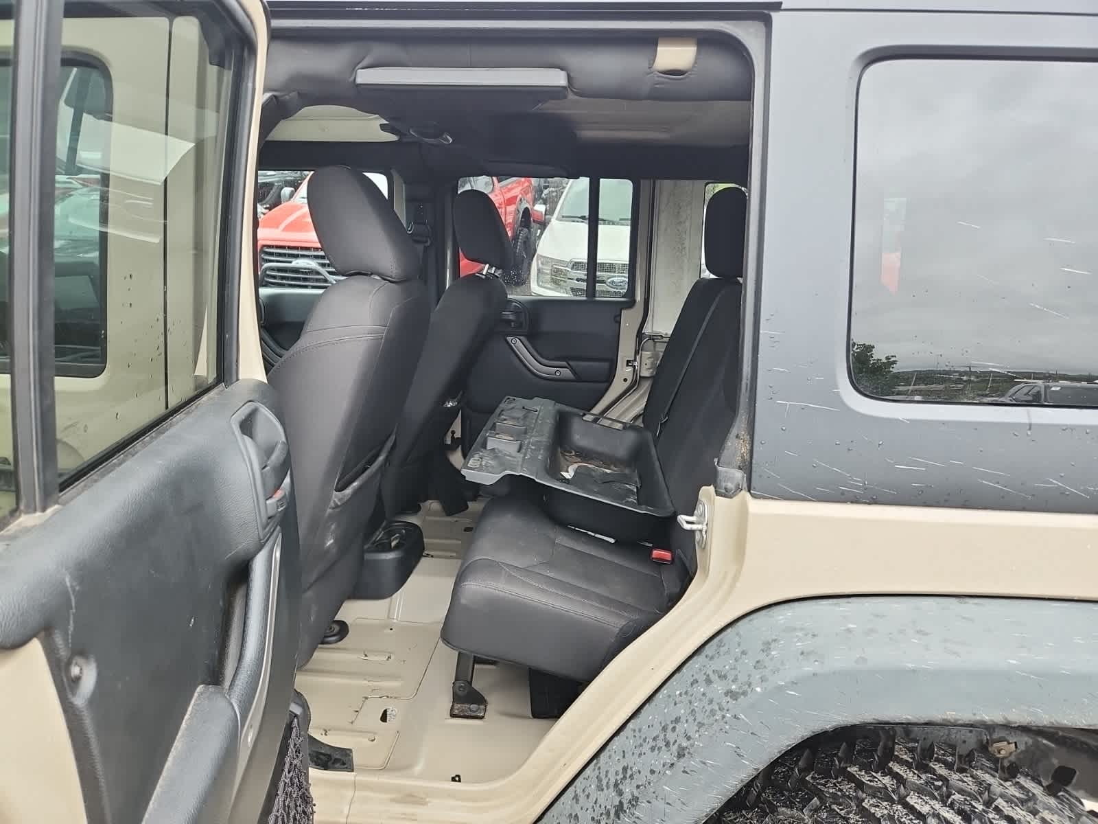 Thumbnail: 2016 Jeep Wrangler - 28