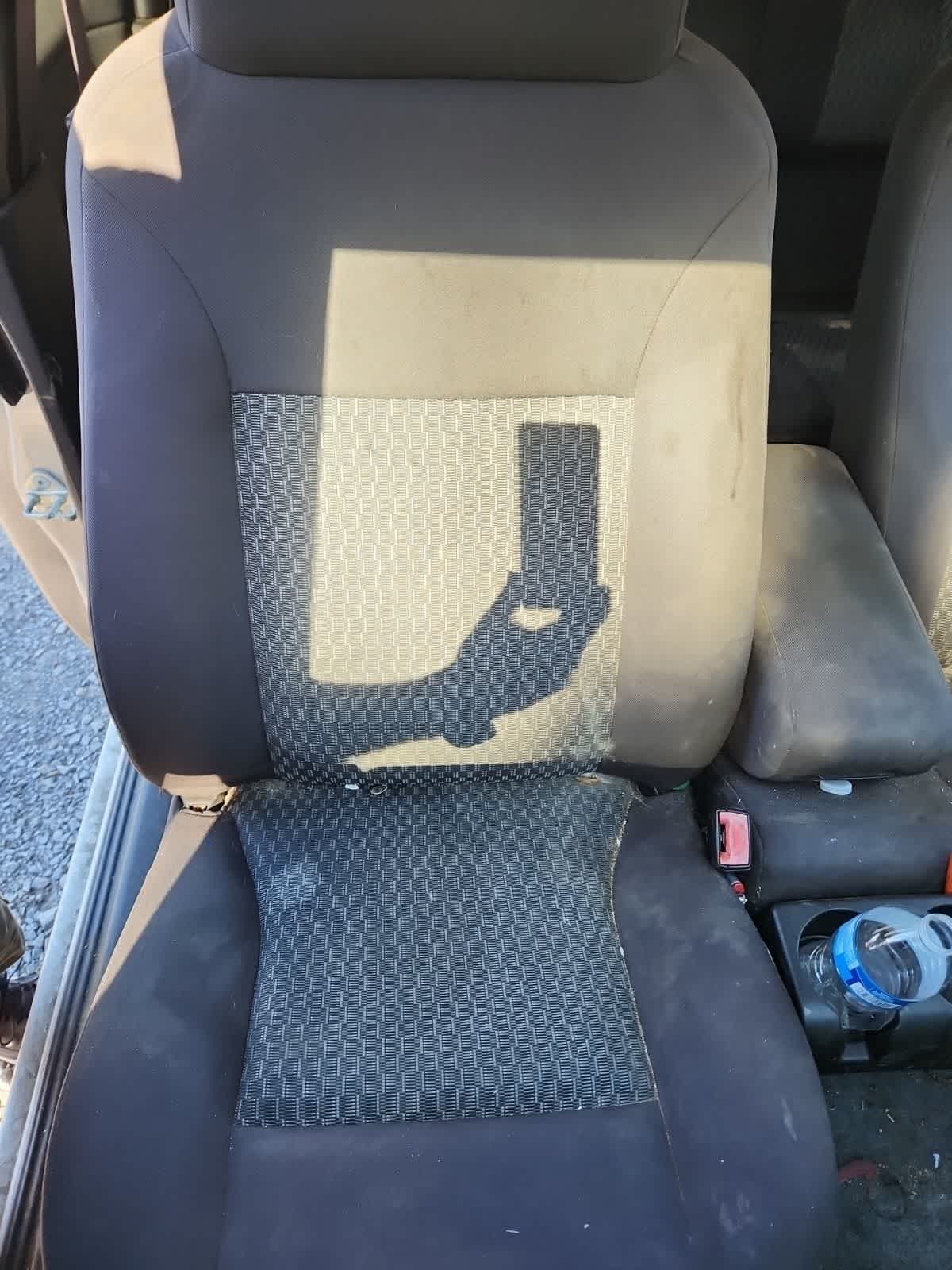 Thumbnail: 2012 Chevrolet Colorado - 21