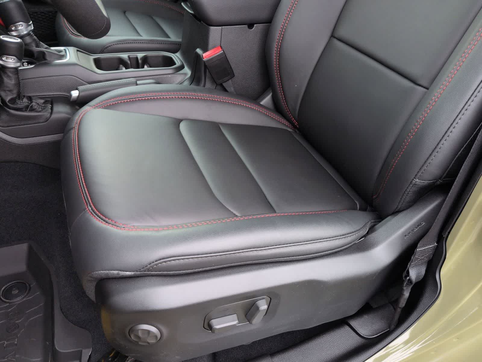 Thumbnail: 2026 Jeep Wrangler - 15