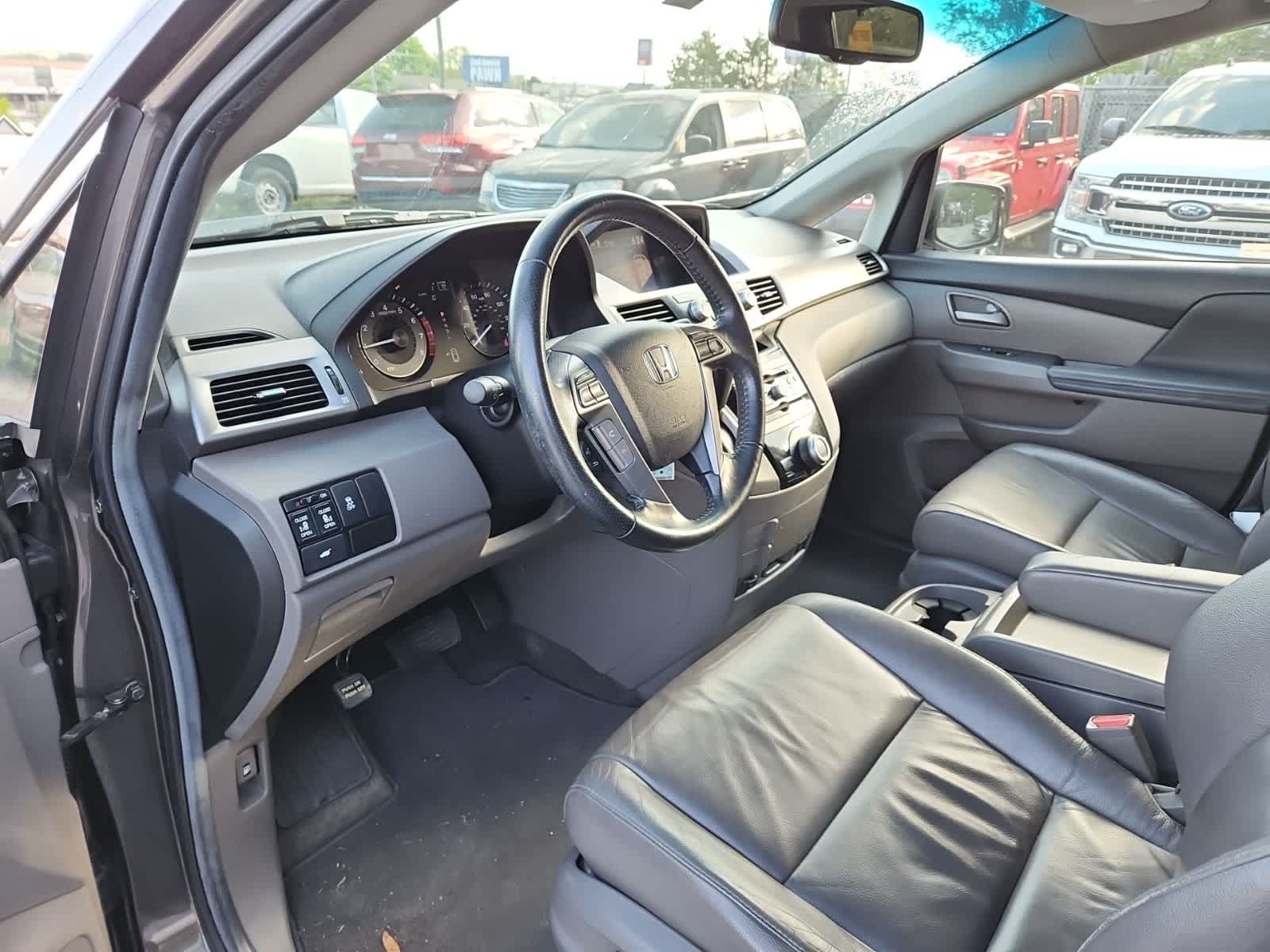 Thumbnail: 2012 Honda Odyssey - 13