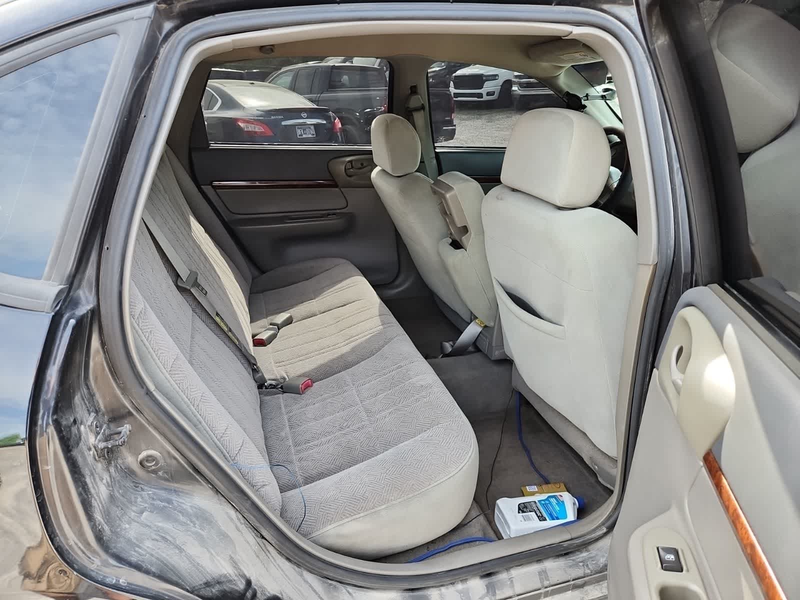 Thumbnail: 2002 Chevrolet Impala - 22