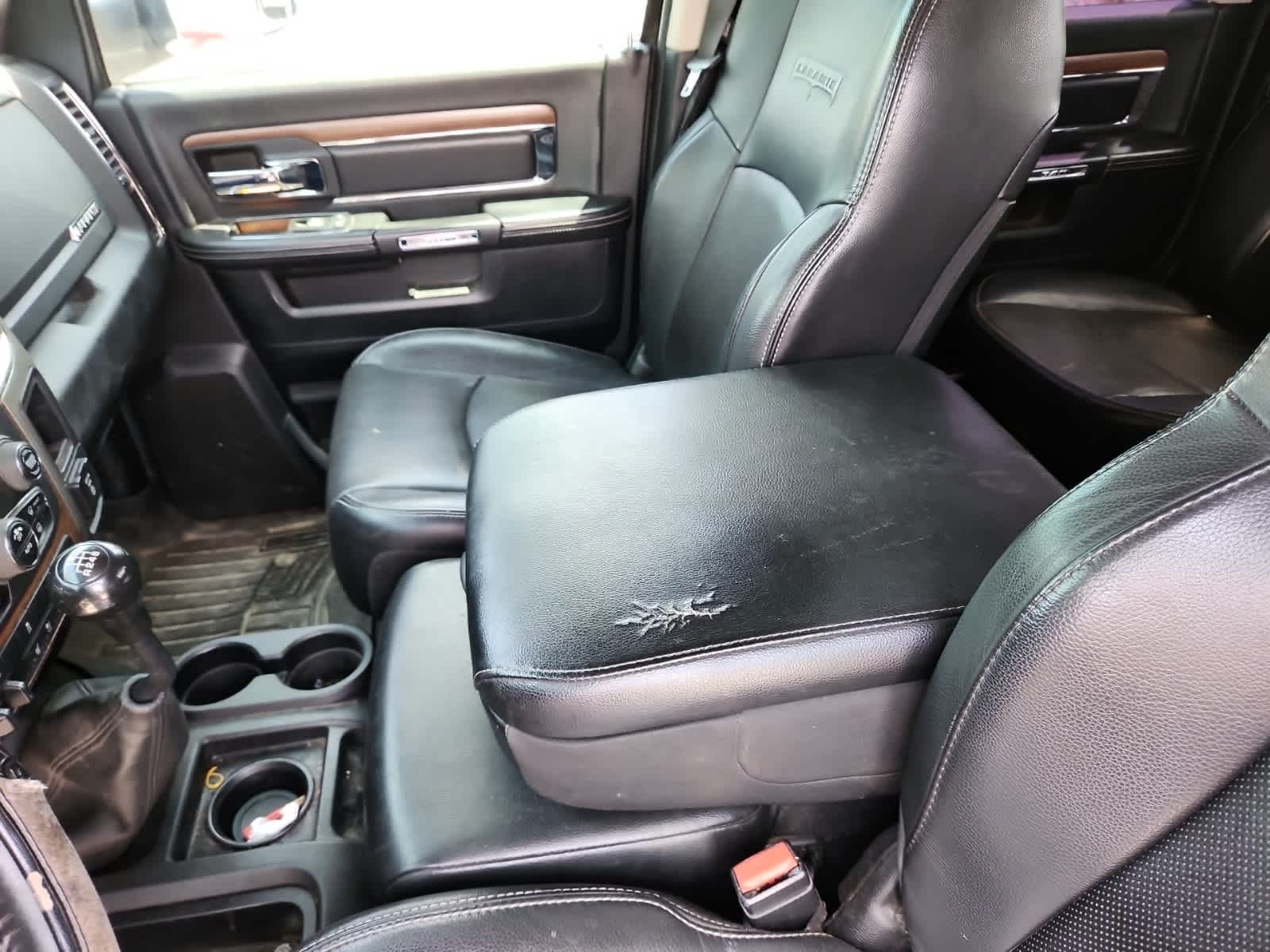 2014 RAM 3500 Laramie 11