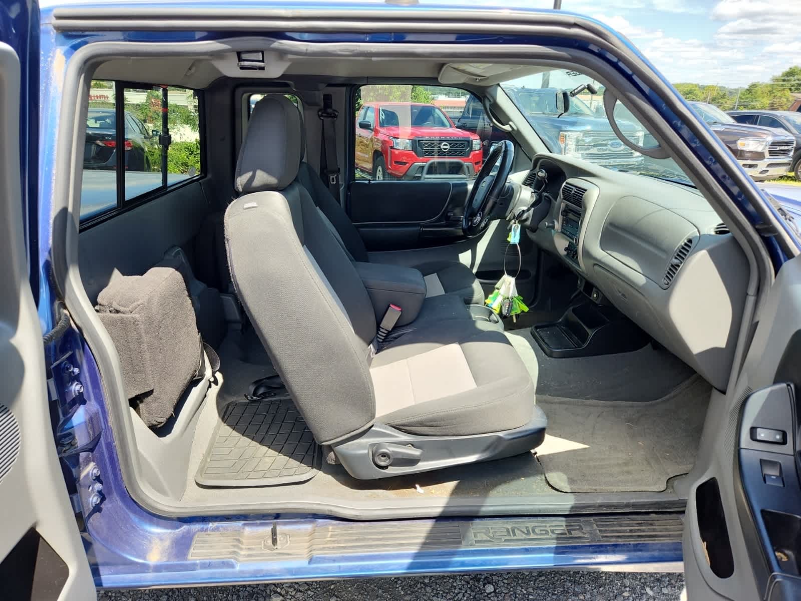Thumbnail: 2010 Ford Ranger - 28