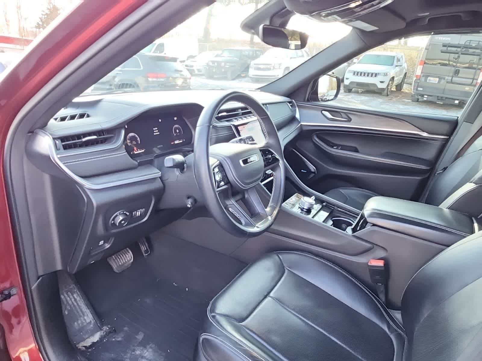 Thumbnail: 2022 Jeep Grand Cherokee L - 13