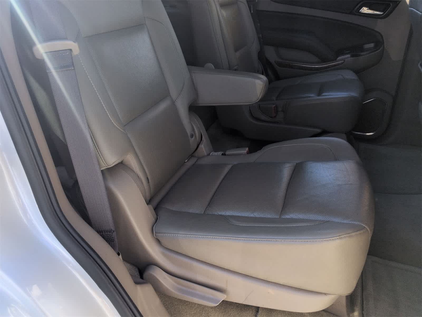 Thumbnail: 2017 Chevrolet Tahoe - 20