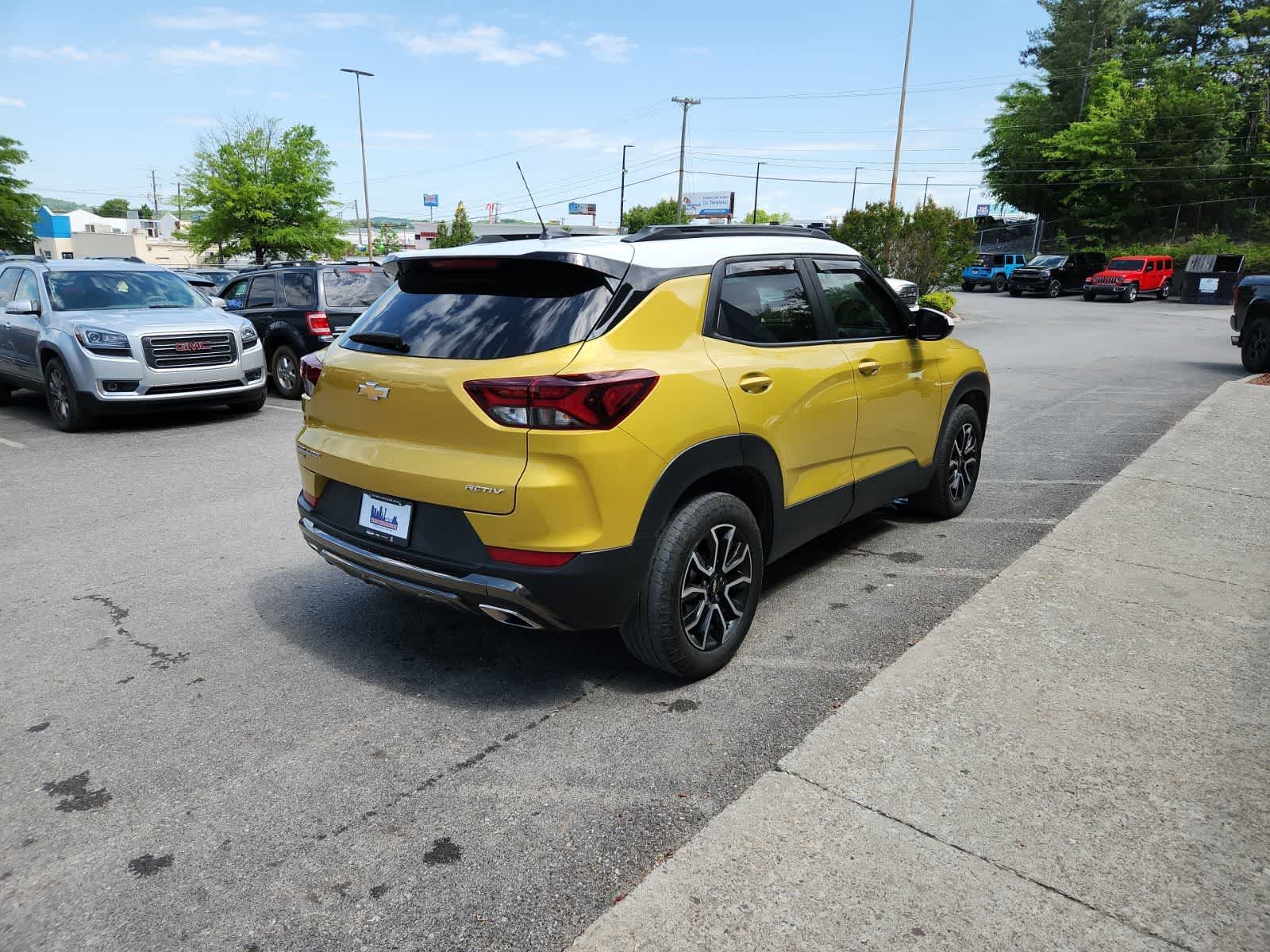 Thumbnail: 2023 Chevrolet TrailBlazer - 5