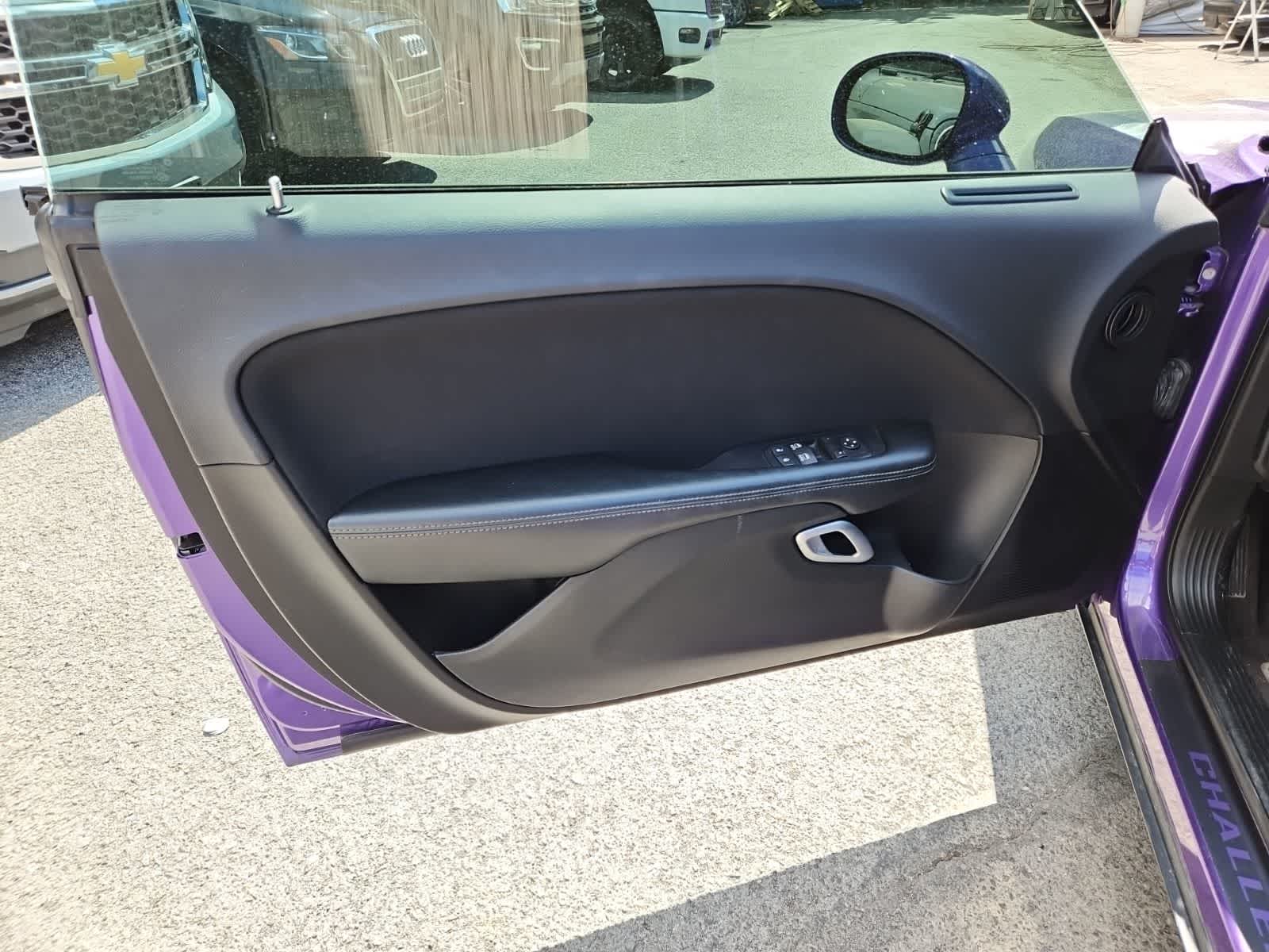 Thumbnail: 2016 Dodge Challenger - 17