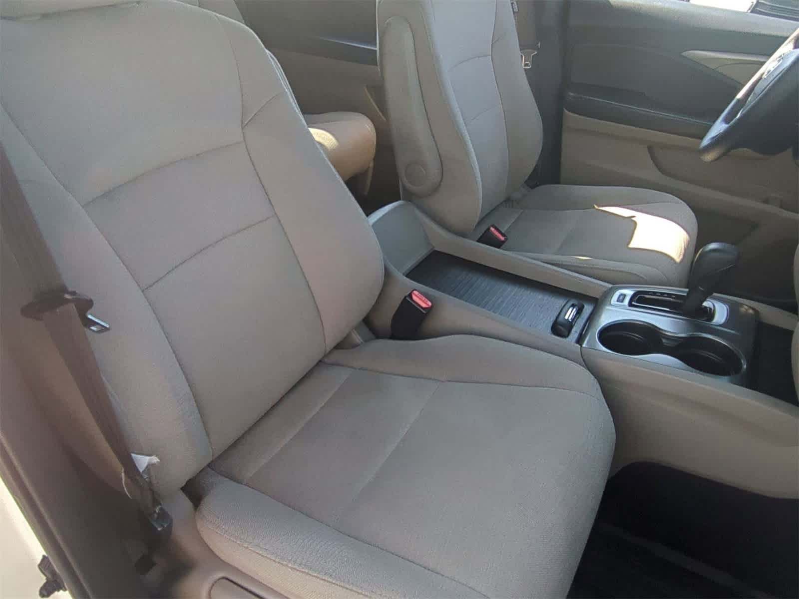 Thumbnail: 2018 Honda Pilot - 21