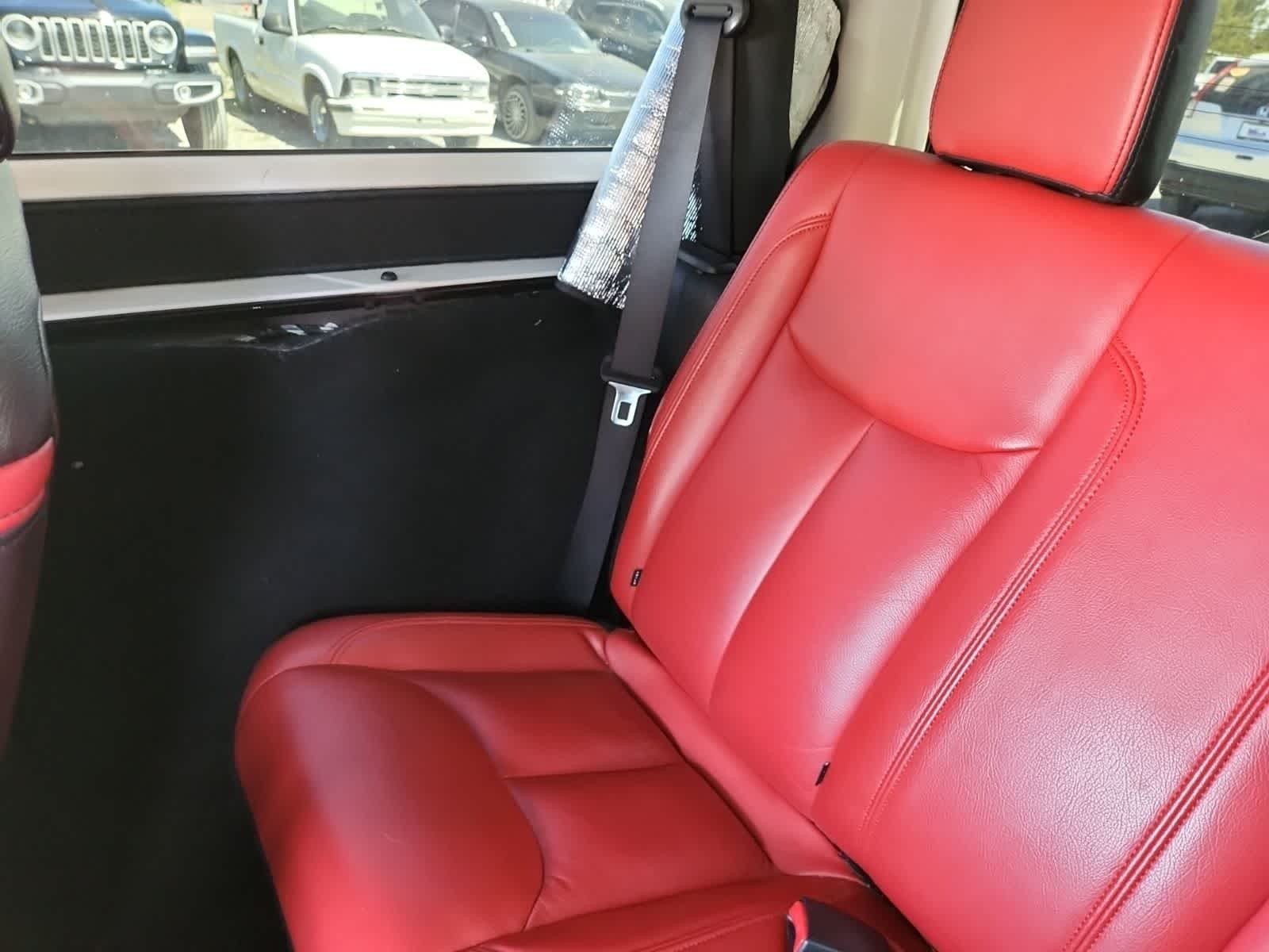 Thumbnail: 2017 Jeep Wrangler - 17