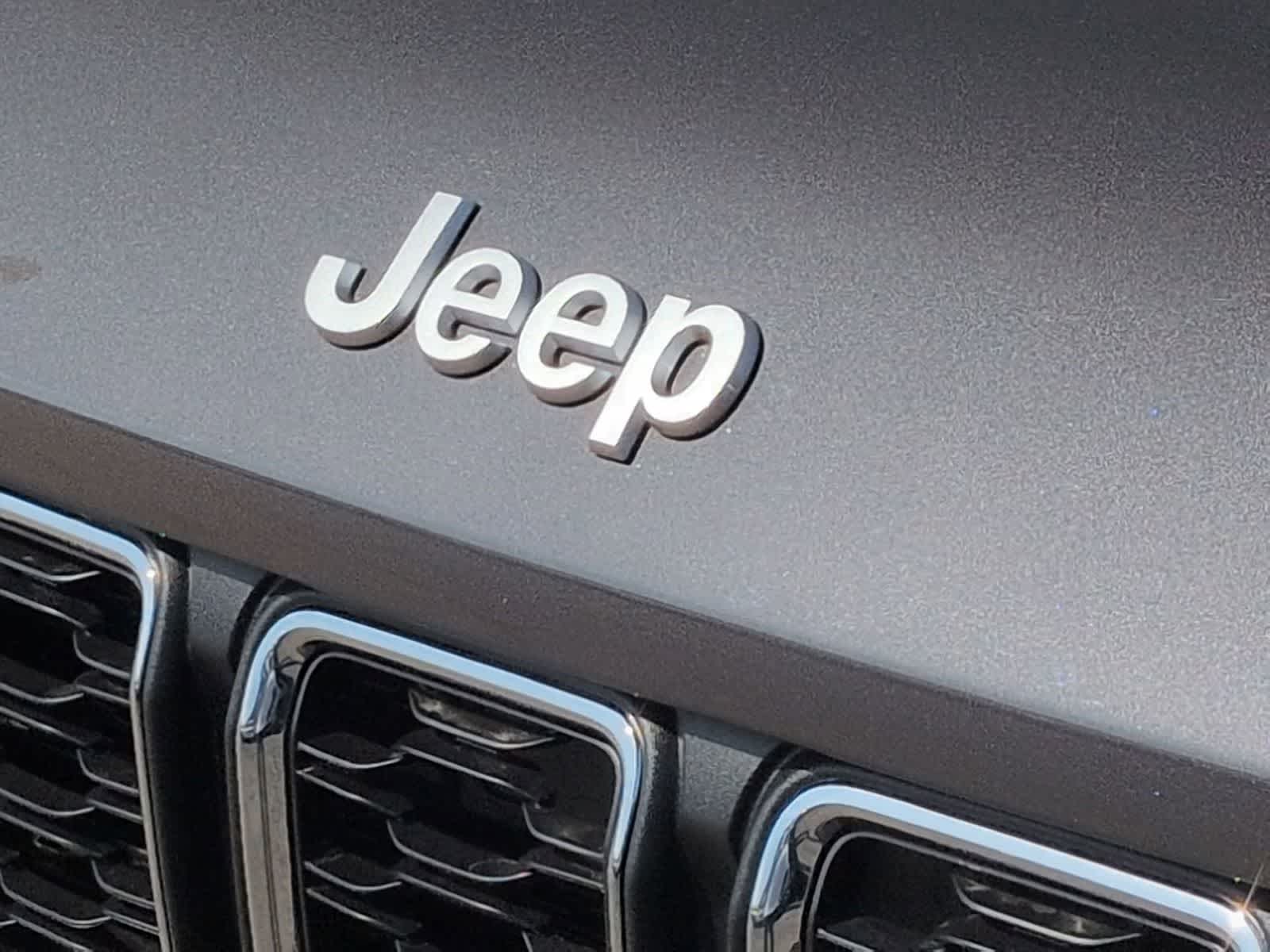 Thumbnail: 2026 Jeep Grand Cherokee - 12