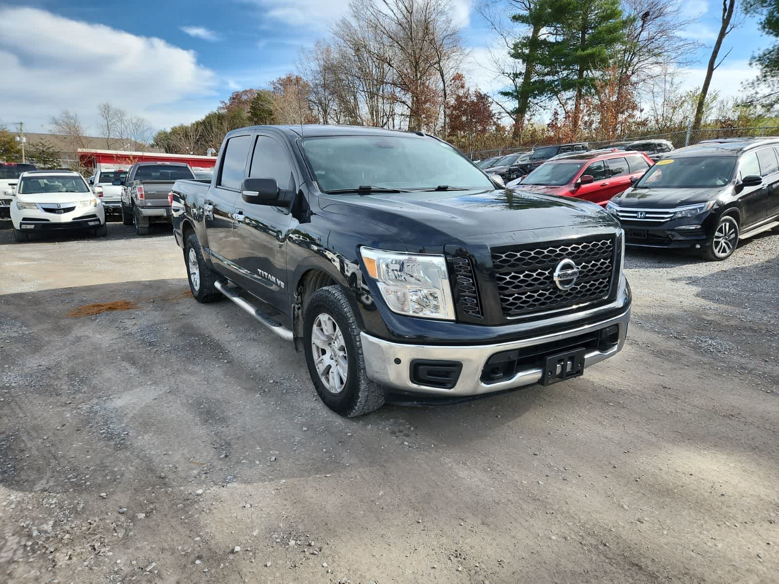 Thumbnail: 2019 Nissan Titan - 7
