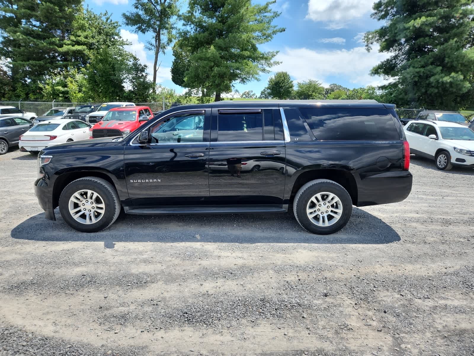 Thumbnail: 2016 Chevrolet Suburban - 2