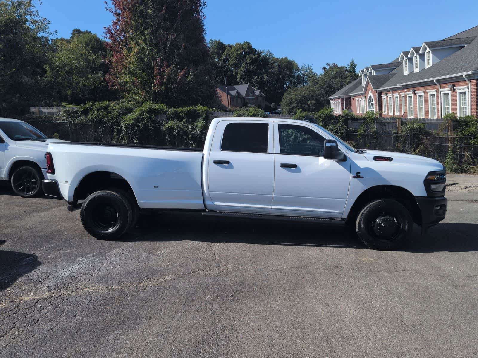 Thumbnail: 2026 RAM 3500 - 9