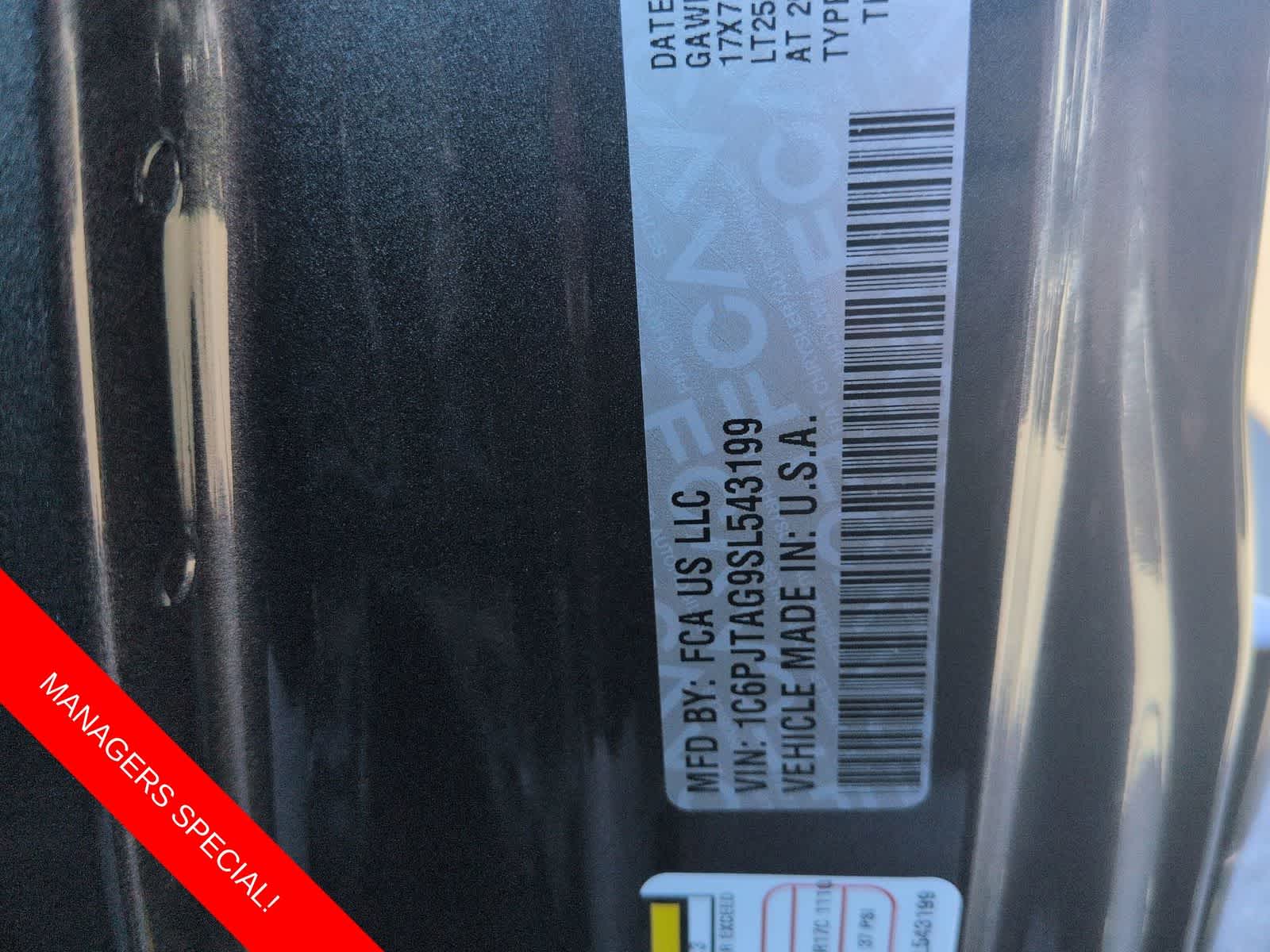 Thumbnail: 2025 Jeep Gladiator - 34