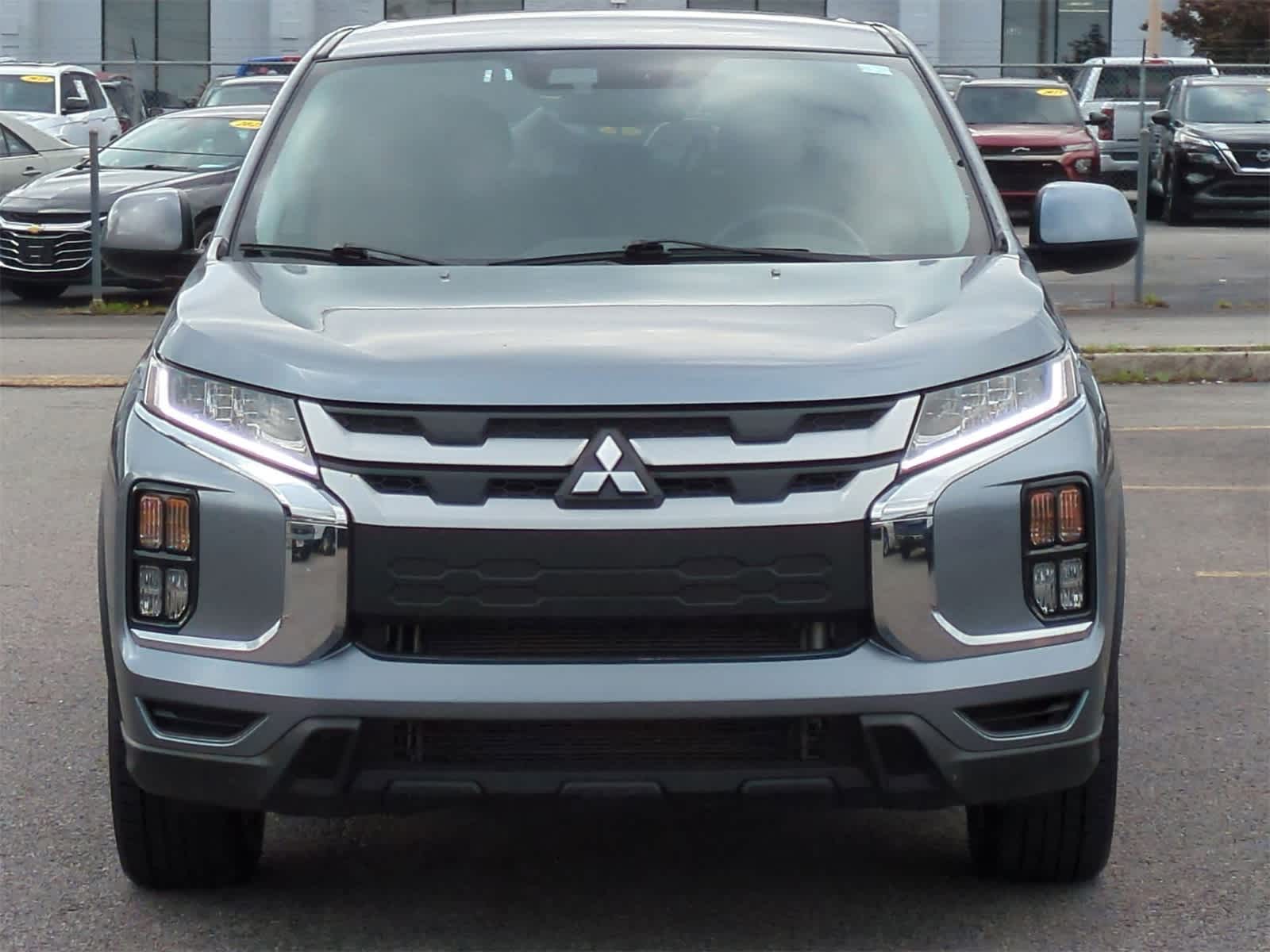 Thumbnail: 2022 Mitsubishi Outlander Sport - 3