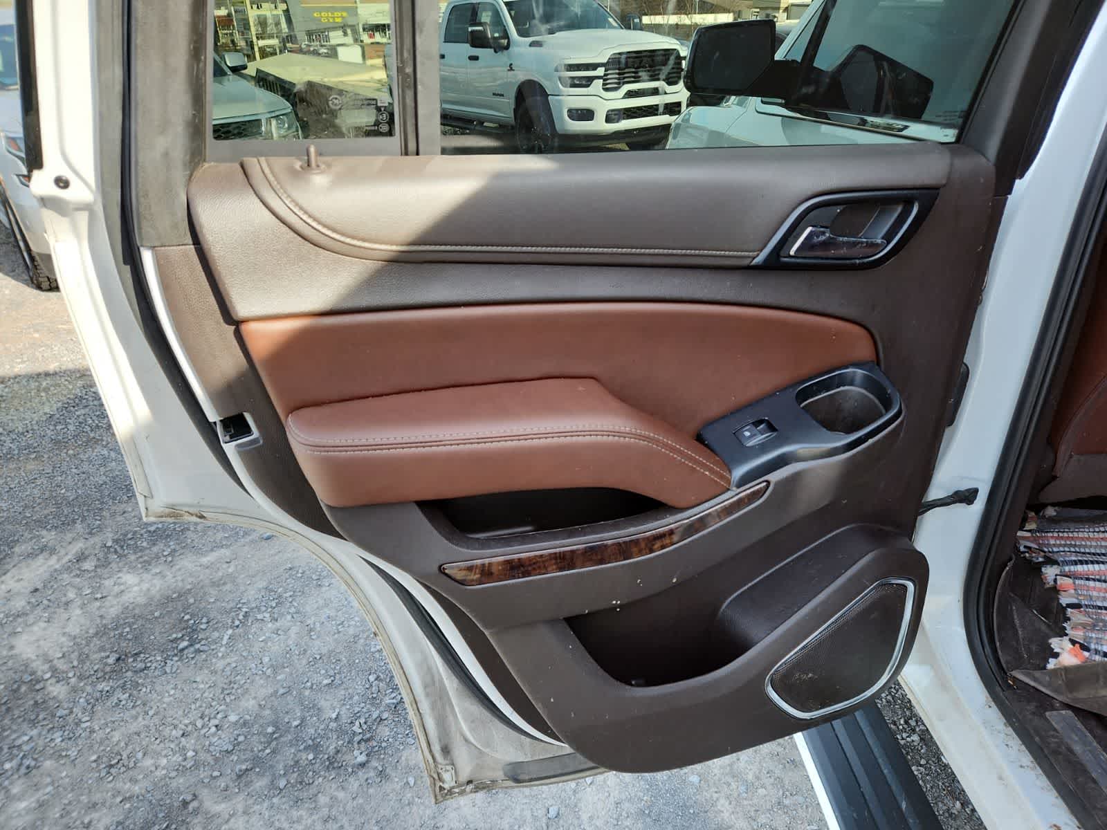 Thumbnail: 2017 Chevrolet Tahoe - 28