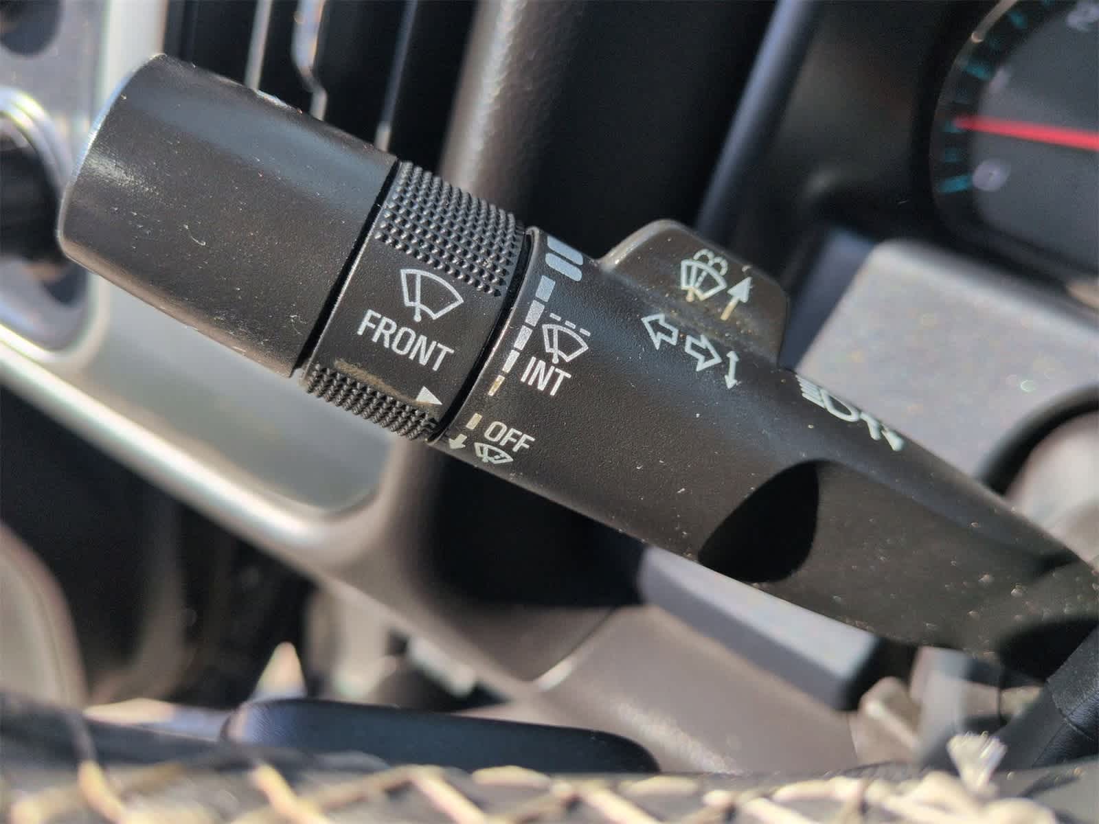 Thumbnail: 2015 Chevrolet Silverado 1500 - 21