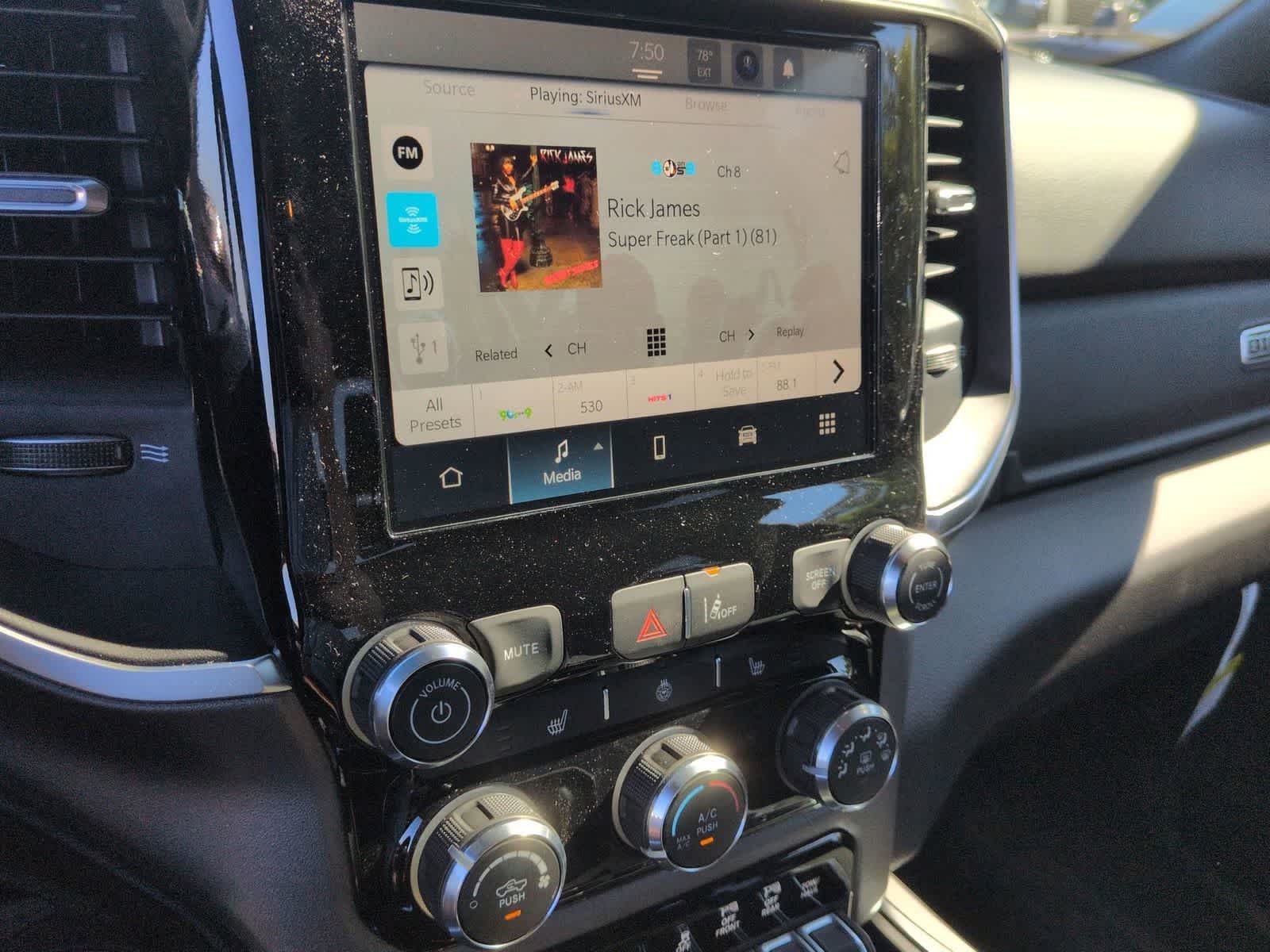 Thumbnail: 2026 RAM 1500 - 27