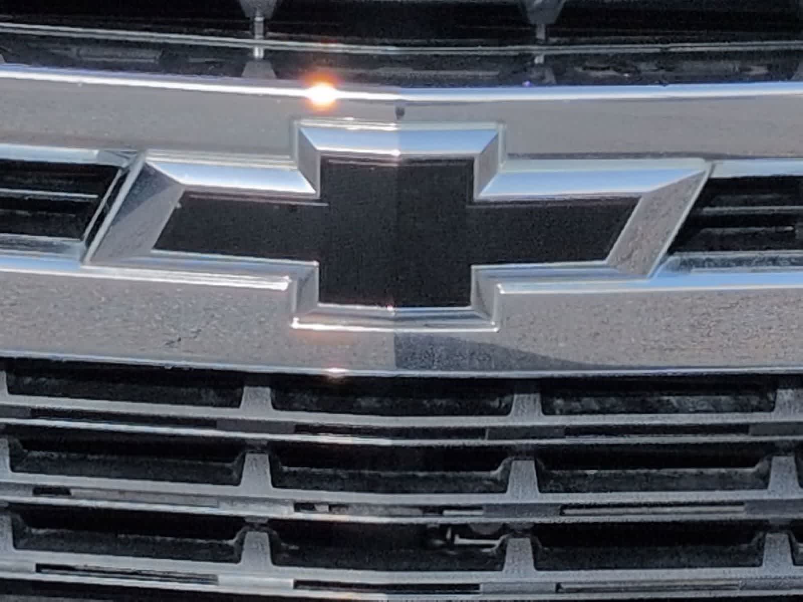 Thumbnail: 2019 Chevrolet Silverado 1500 - 12