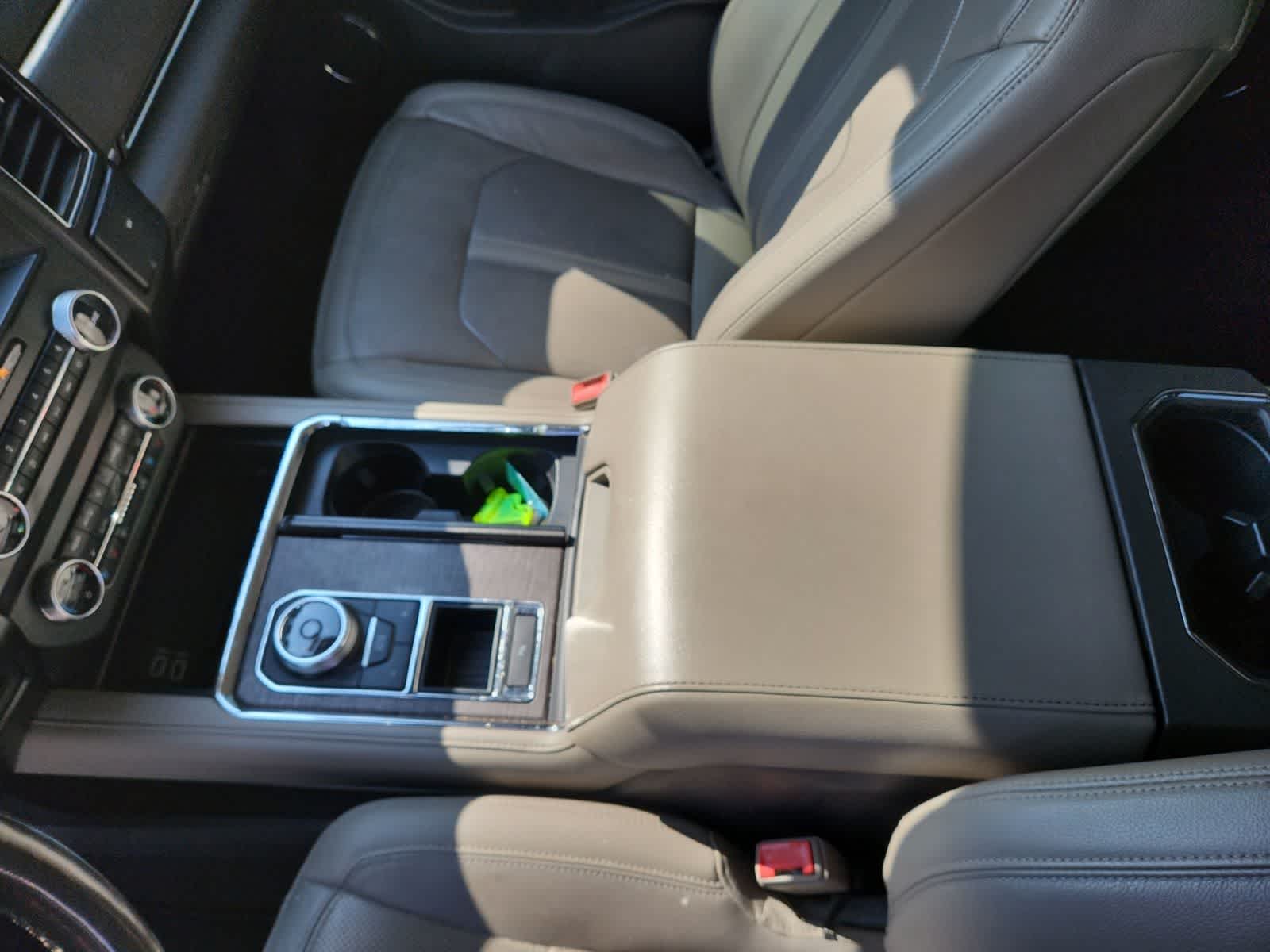 Thumbnail: 2019 Ford Expedition - 11