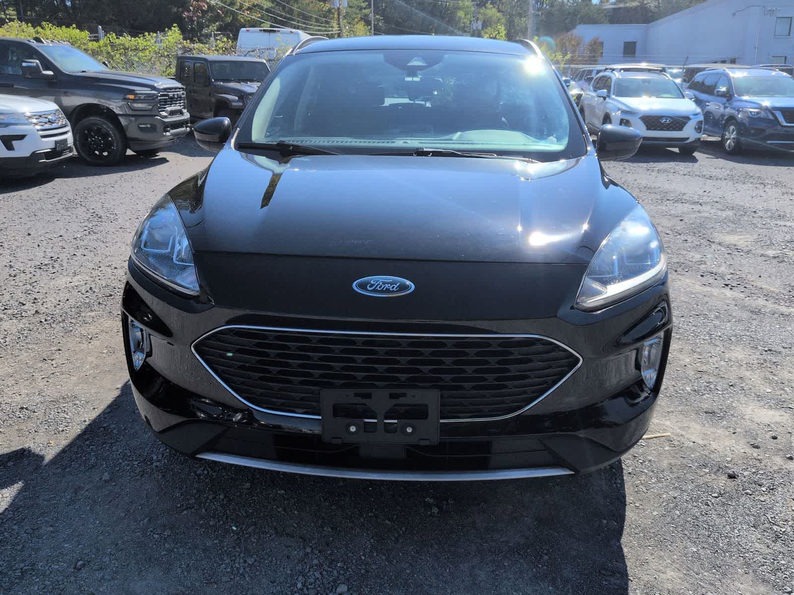 Thumbnail: 2020 Ford Escape - 3