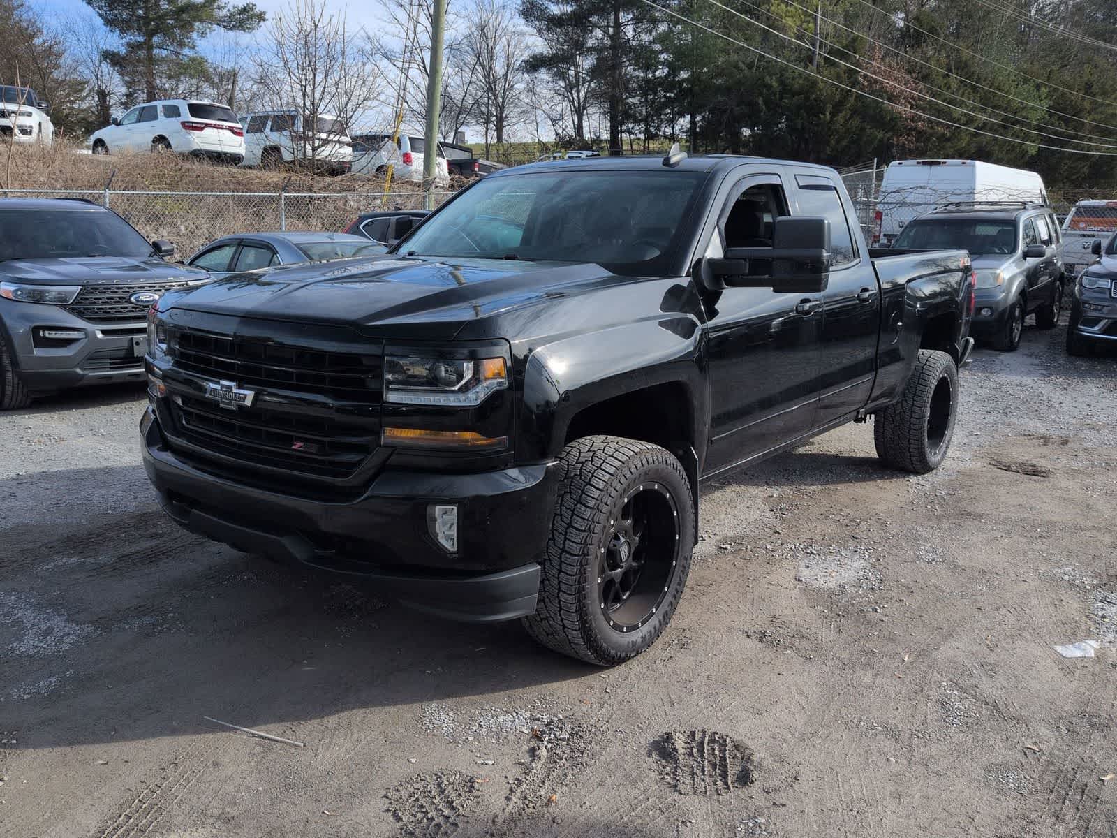 Thumbnail: 2019 Chevrolet Silverado 1500 - 4