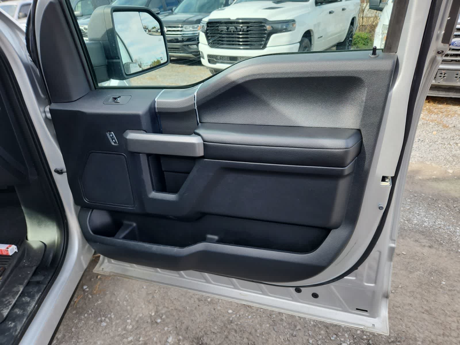 Thumbnail: 2017 Ford F-150 - 22