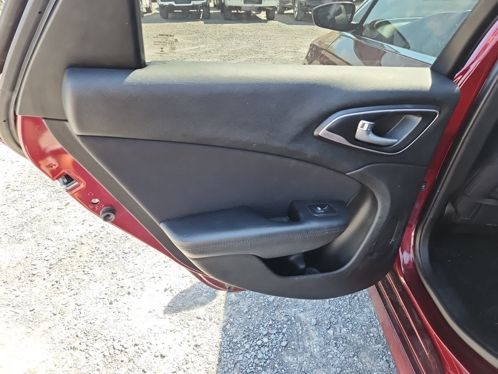 Thumbnail: 2015 Chrysler 200 - 27