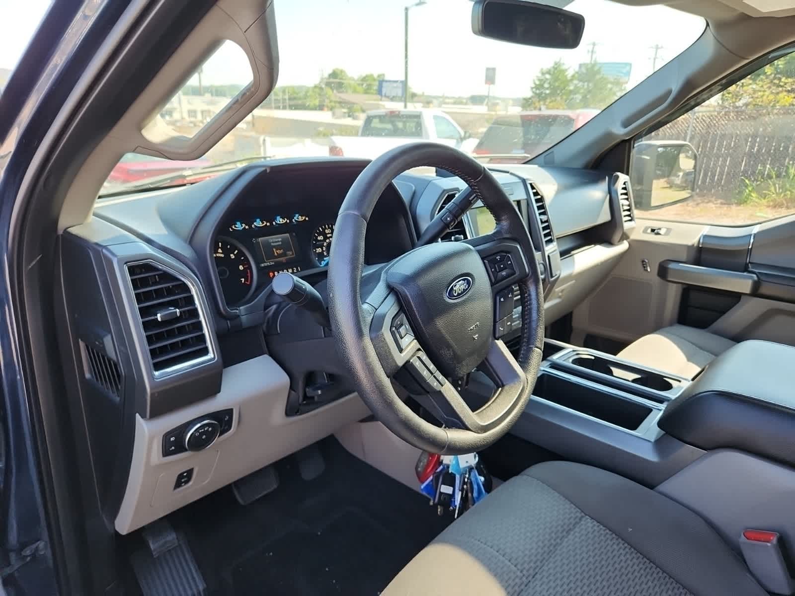 Thumbnail: 2016 Ford F-150 - 14