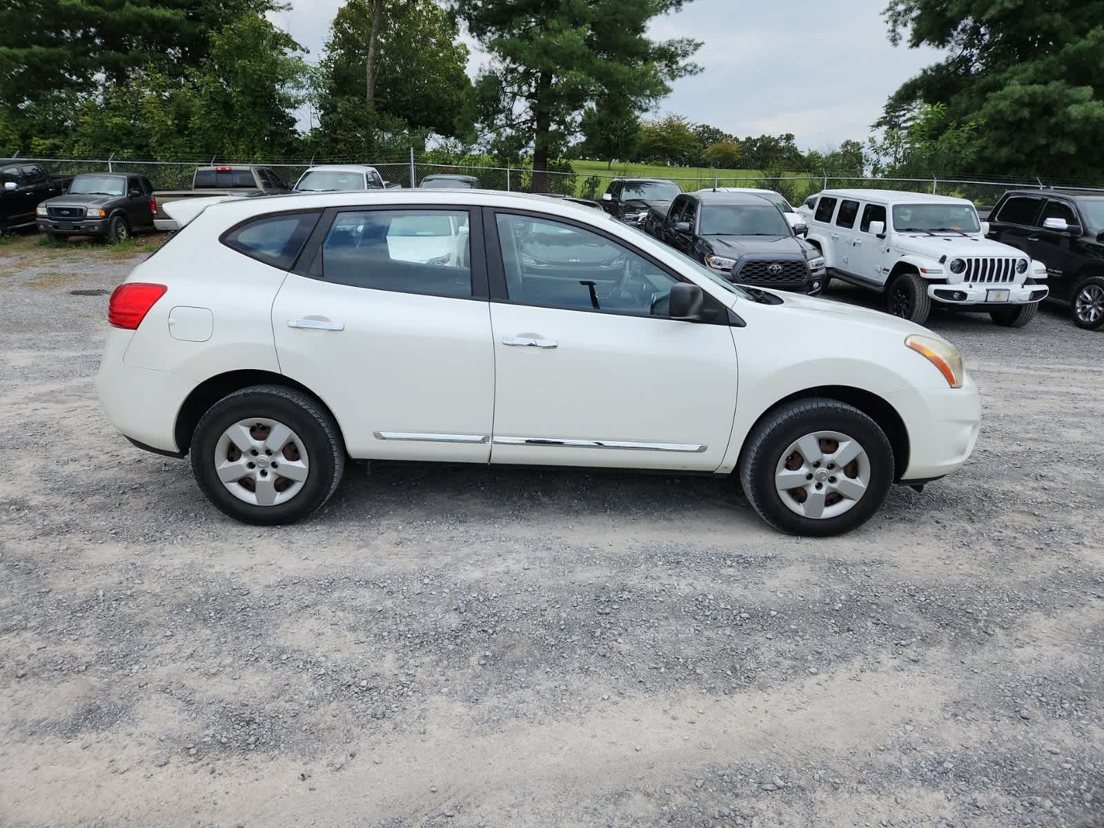 Thumbnail: 2012 Nissan Rogue - 6