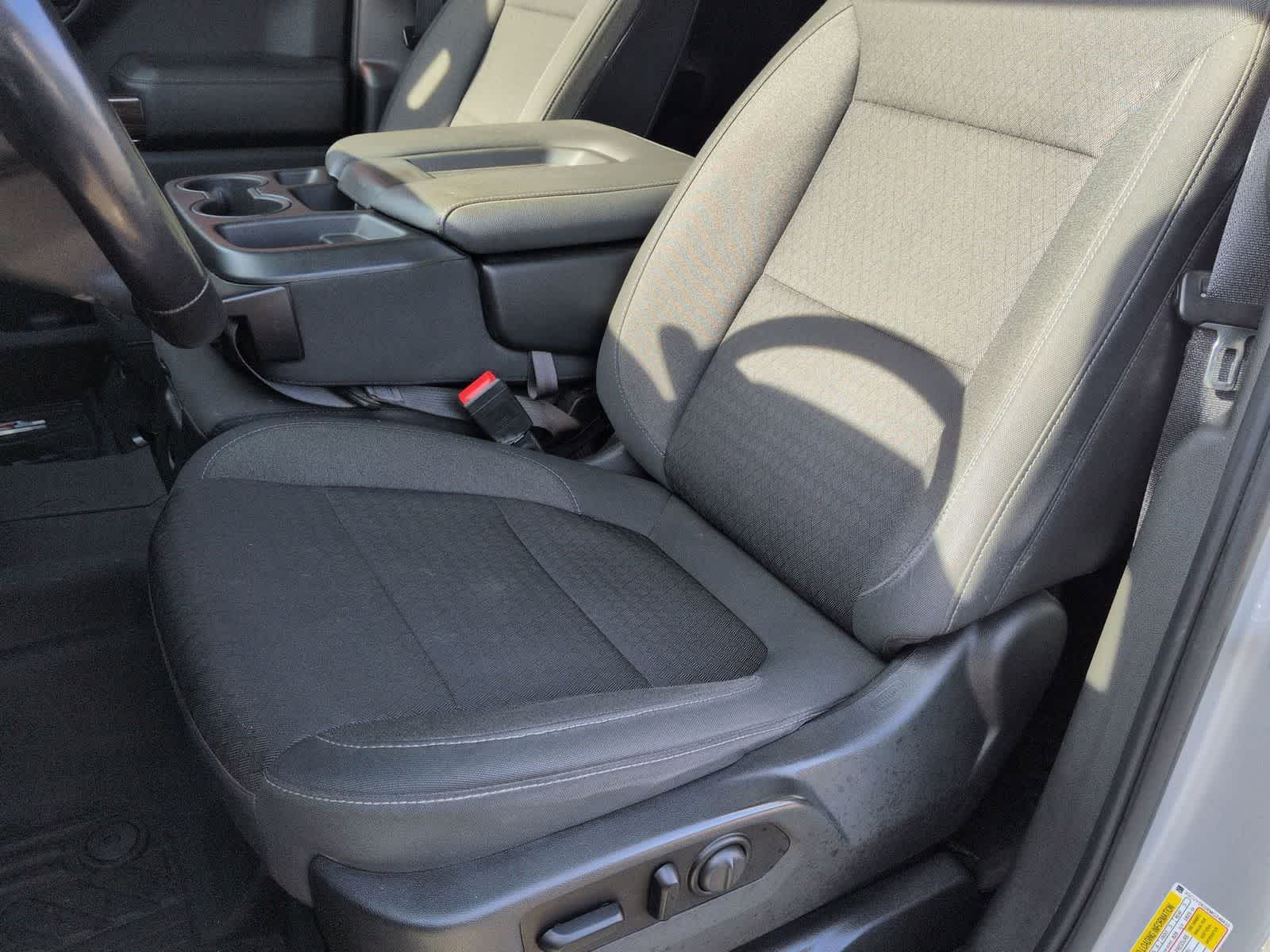 Thumbnail: 2021 Chevrolet Silverado 1500 - 16