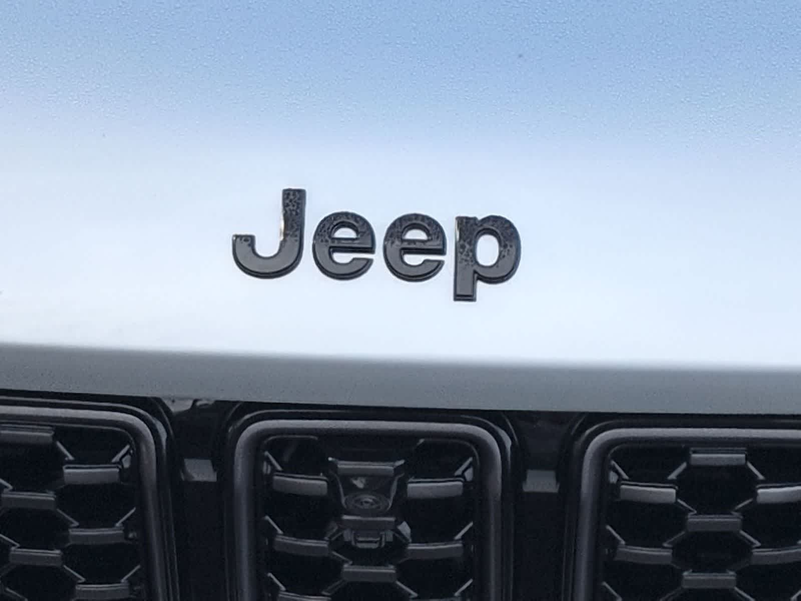 Thumbnail: 2025 Jeep Grand Cherokee - 12