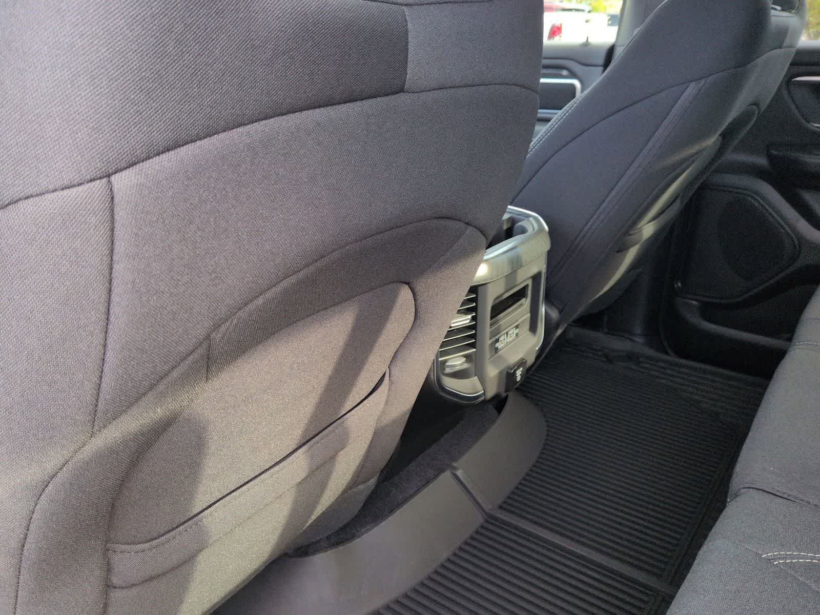 Thumbnail: 2026 RAM 1500 - 18