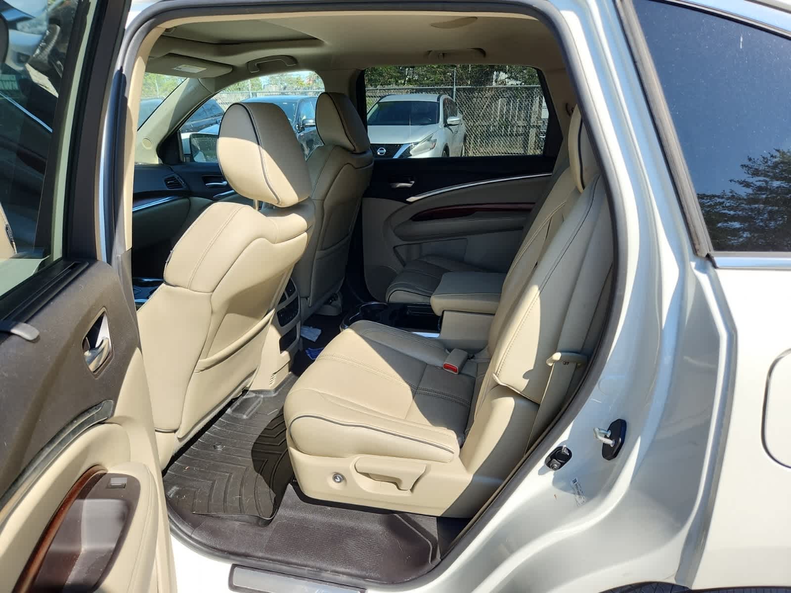 Thumbnail: 2017 Acura MDX - 26