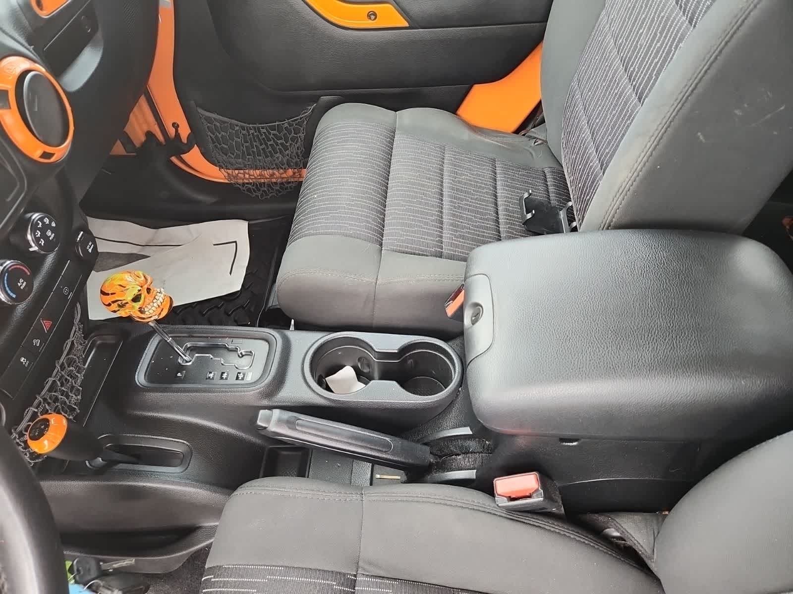 Thumbnail: 2012 Jeep Wrangler - 11