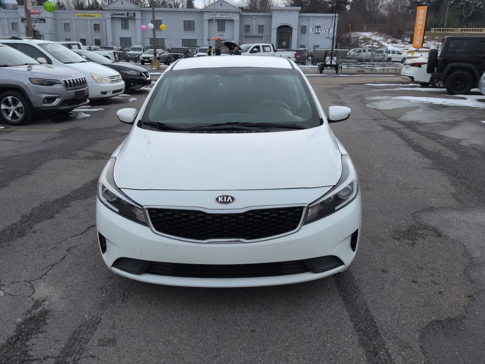 Thumbnail: 2017 Kia Forte - 3